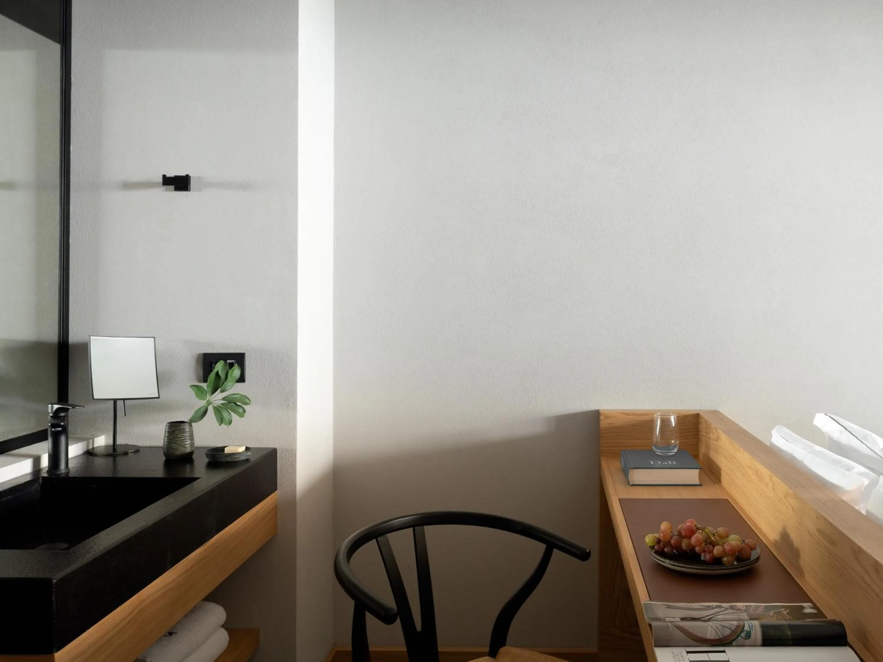 Ikones Seafront Luxury Suites