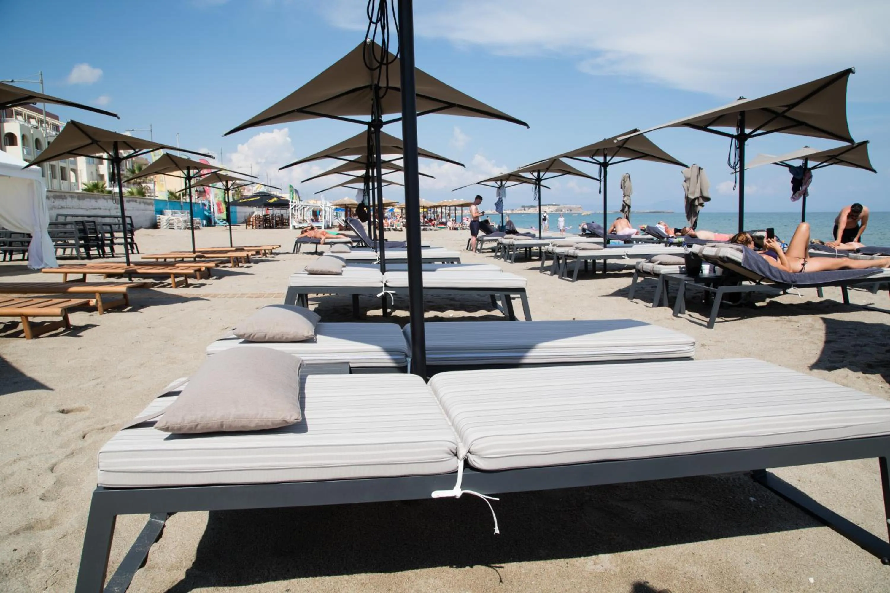 Ikones Seafront Luxury Suites