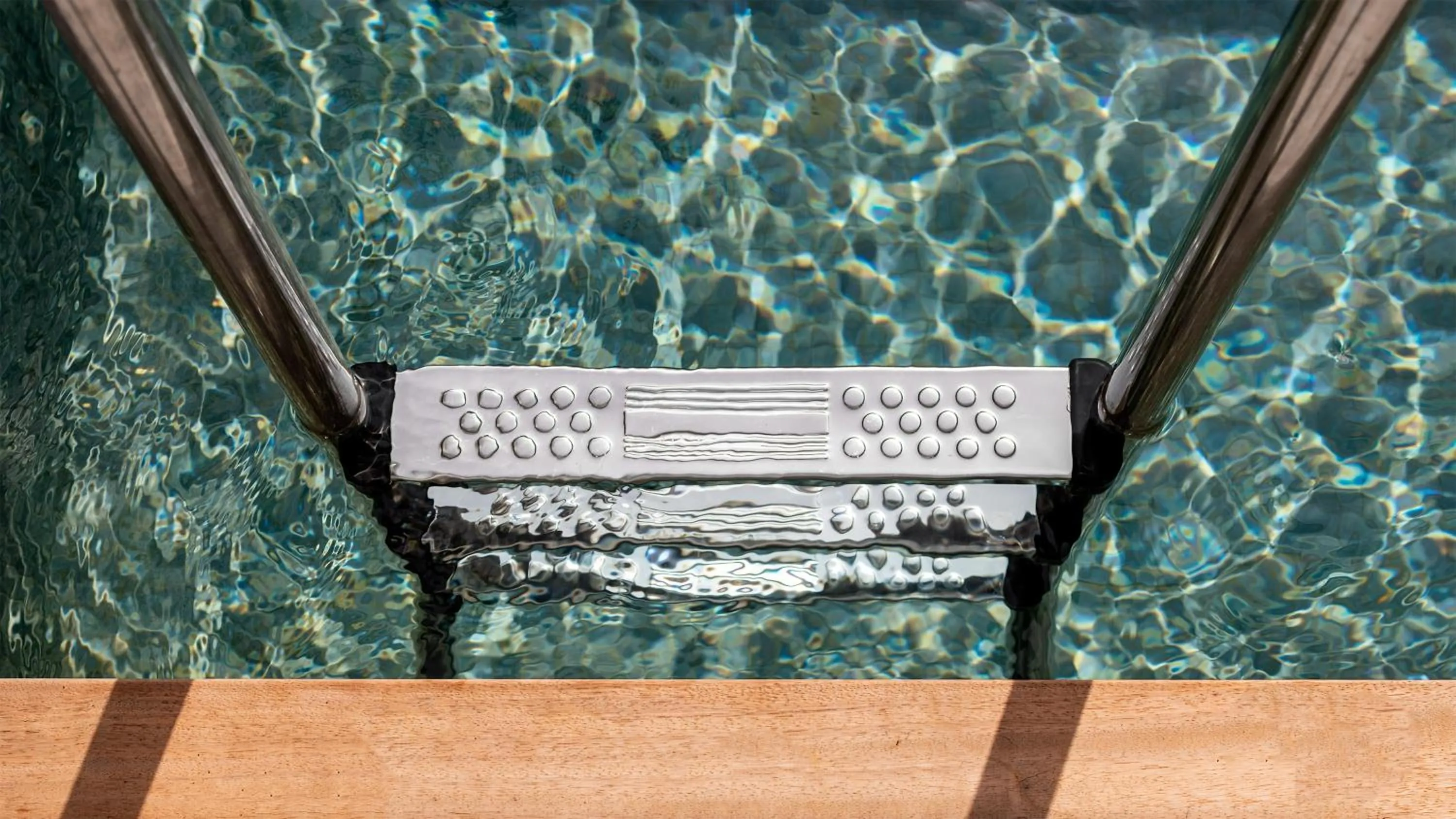 Ikones Seafront Luxury Suites