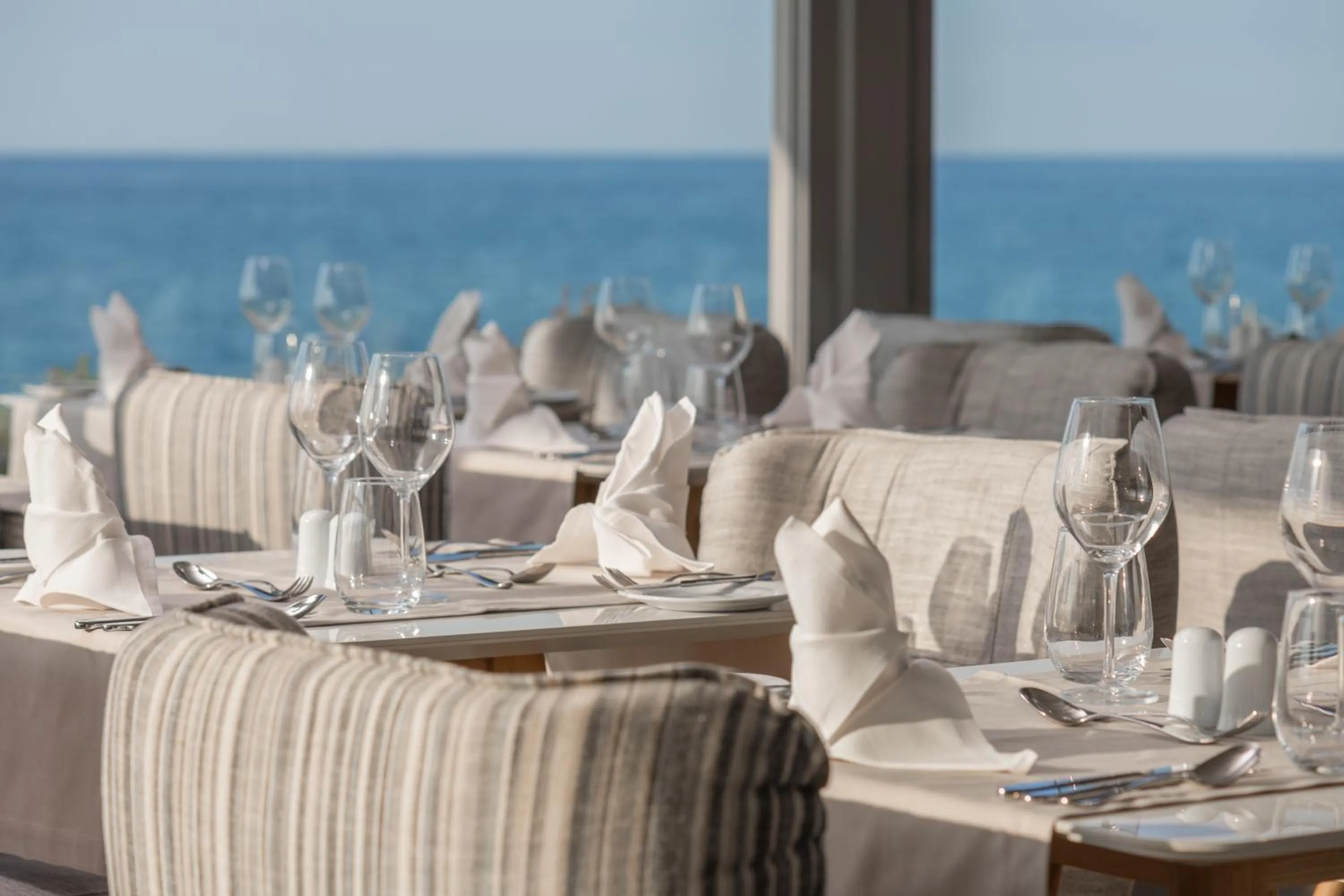 Ikones Seafront Luxury Suites