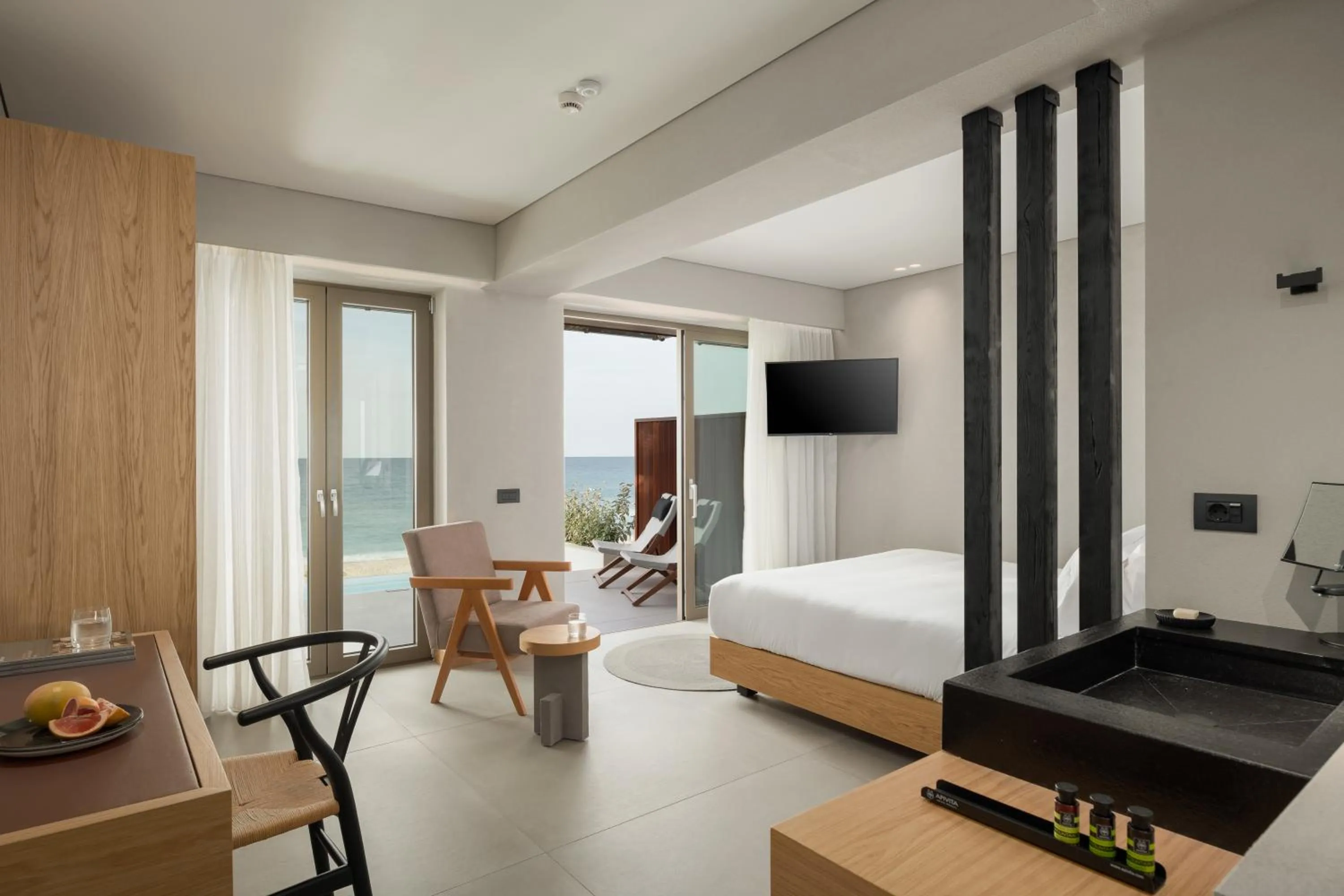 Ikones Seafront Luxury Suites