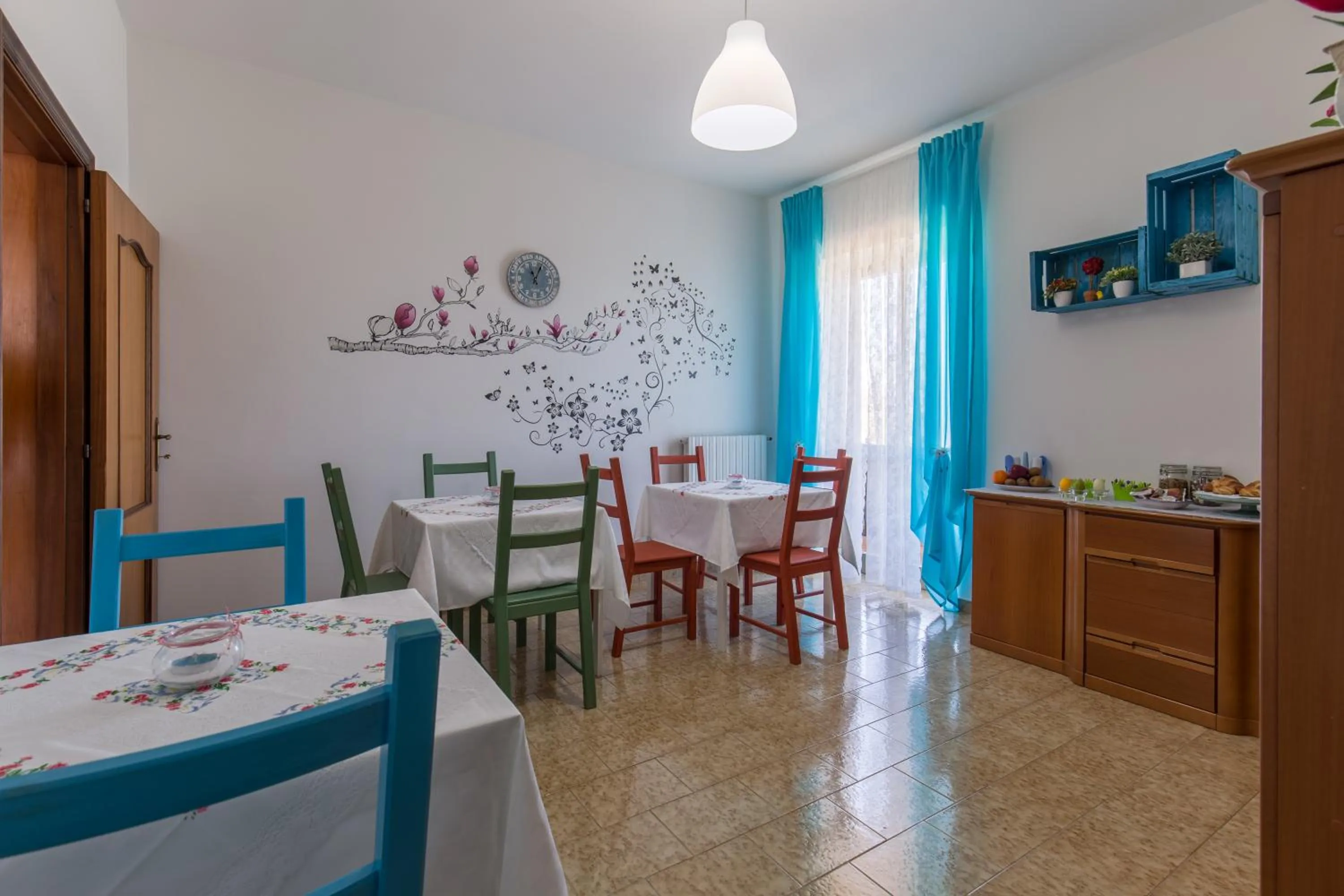 Dining area in Albatros