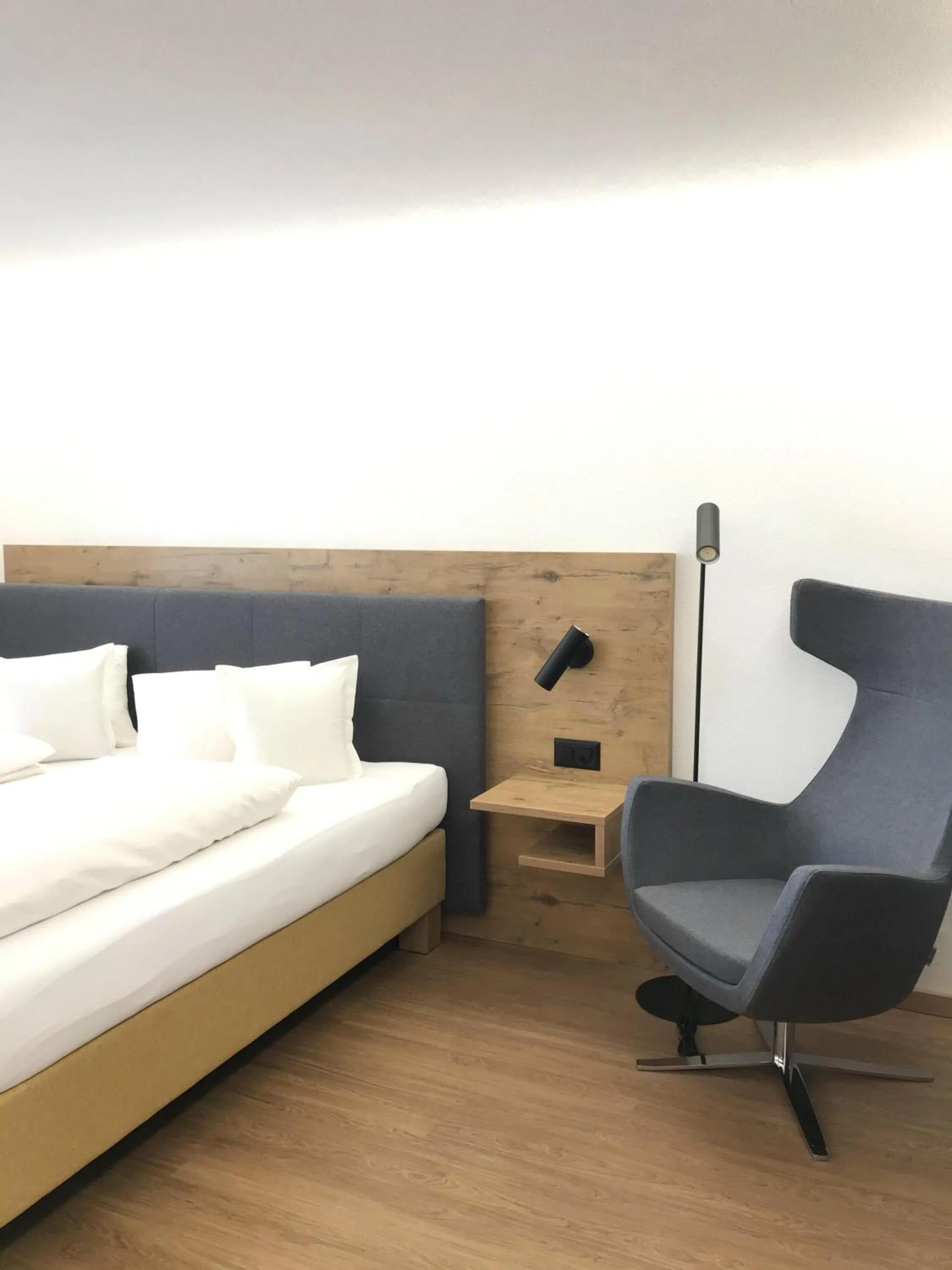 Photo of the whole room, Bed in Sonnenhotel Soldanella Sonneck