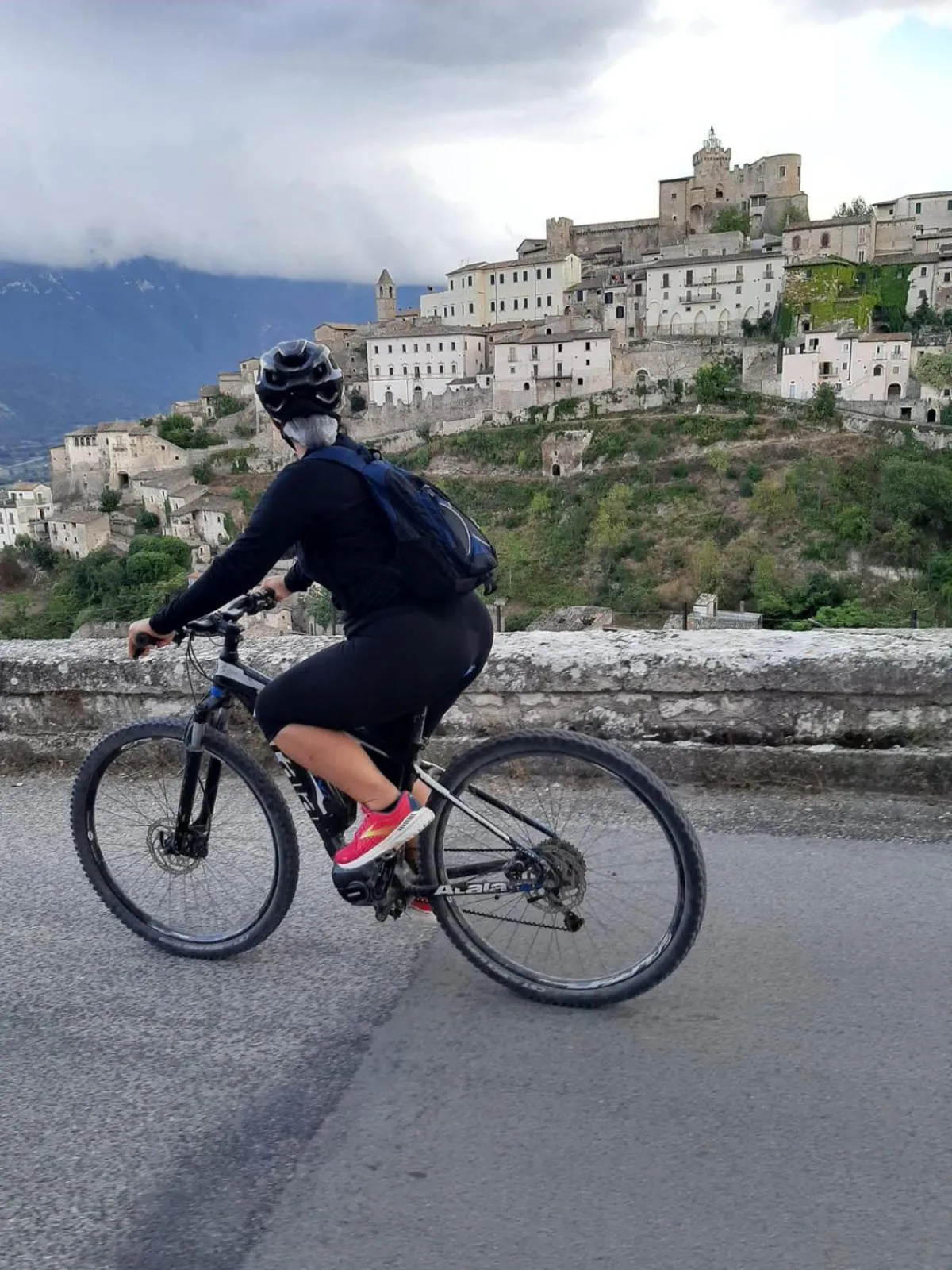Cycling in Palazzo De Fabritiis