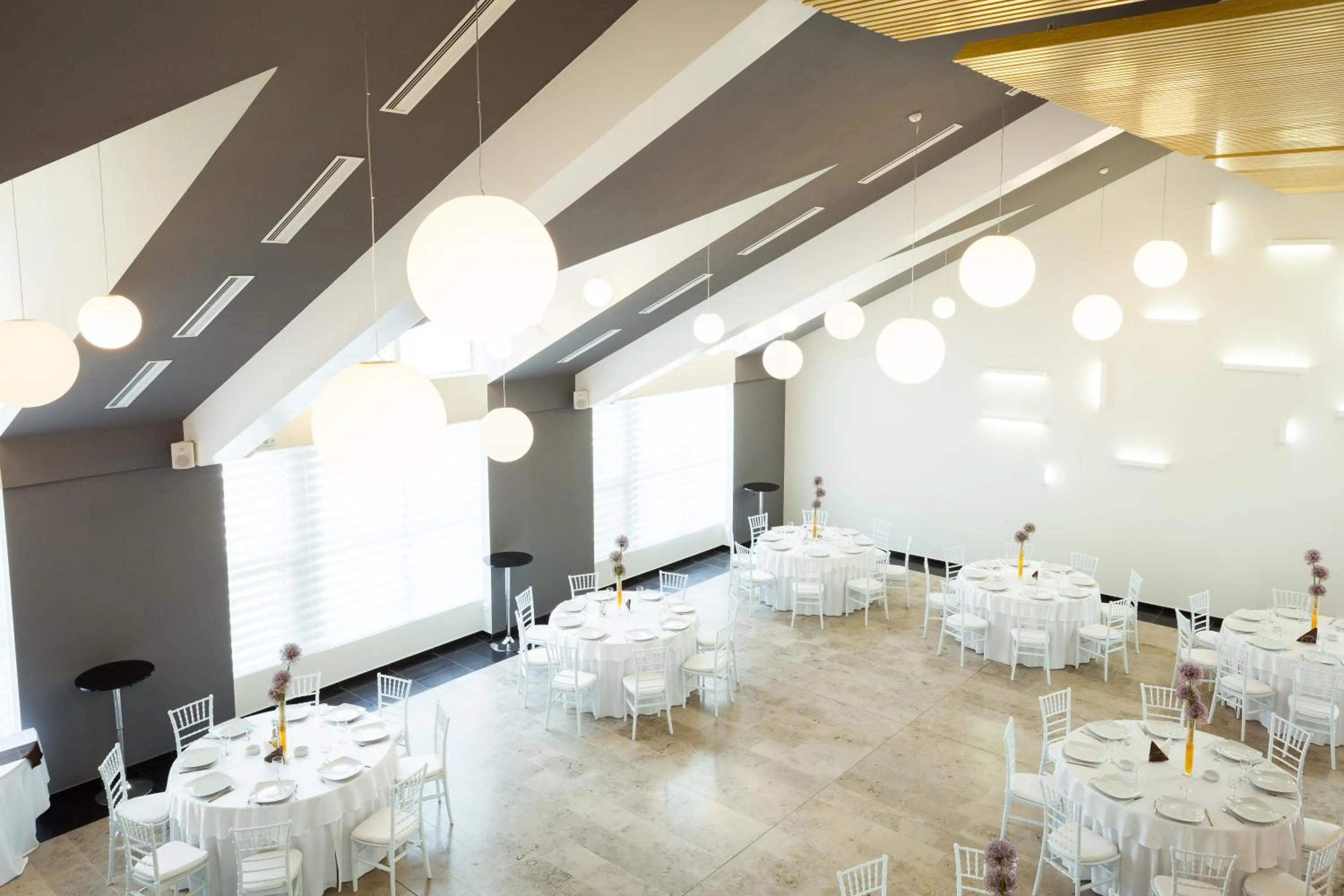 Restaurant/places to eat in Hotel Bistrita