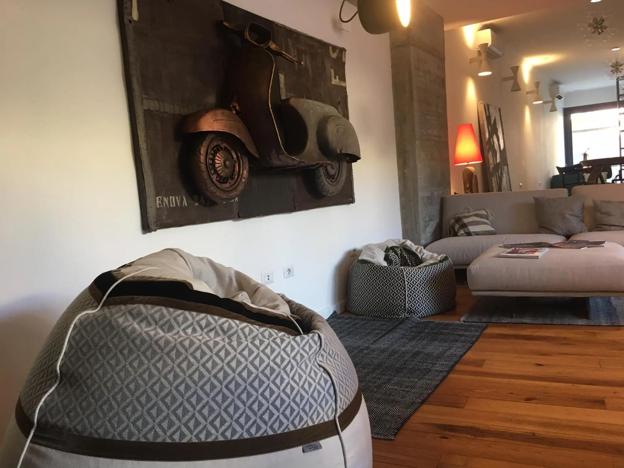 Communal lounge/ TV room in Teku Sardinia Boutique Hotel