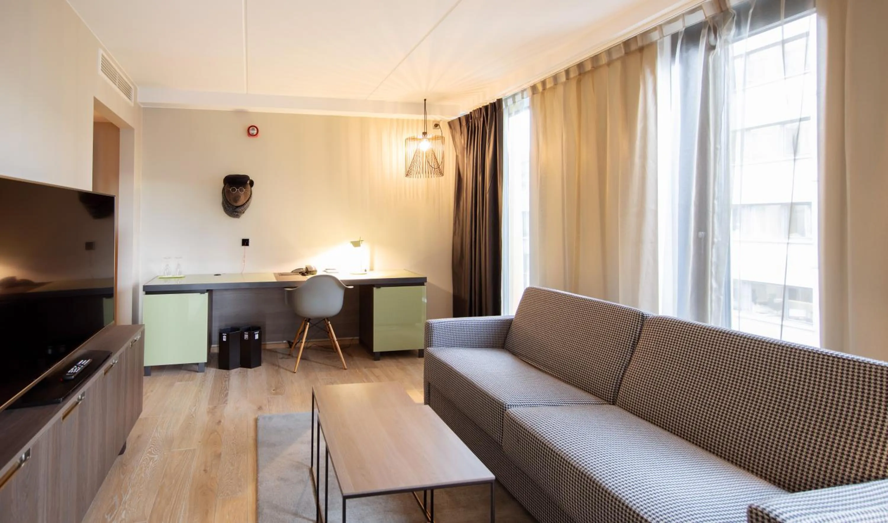 Seating area in Clarion Hotel The Hub