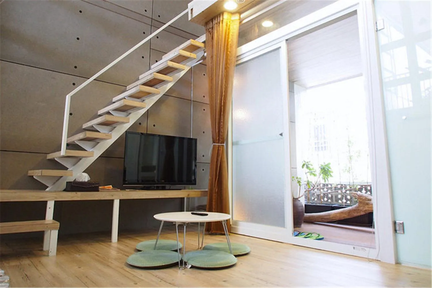 TV and multimedia in Chung Fu Inn