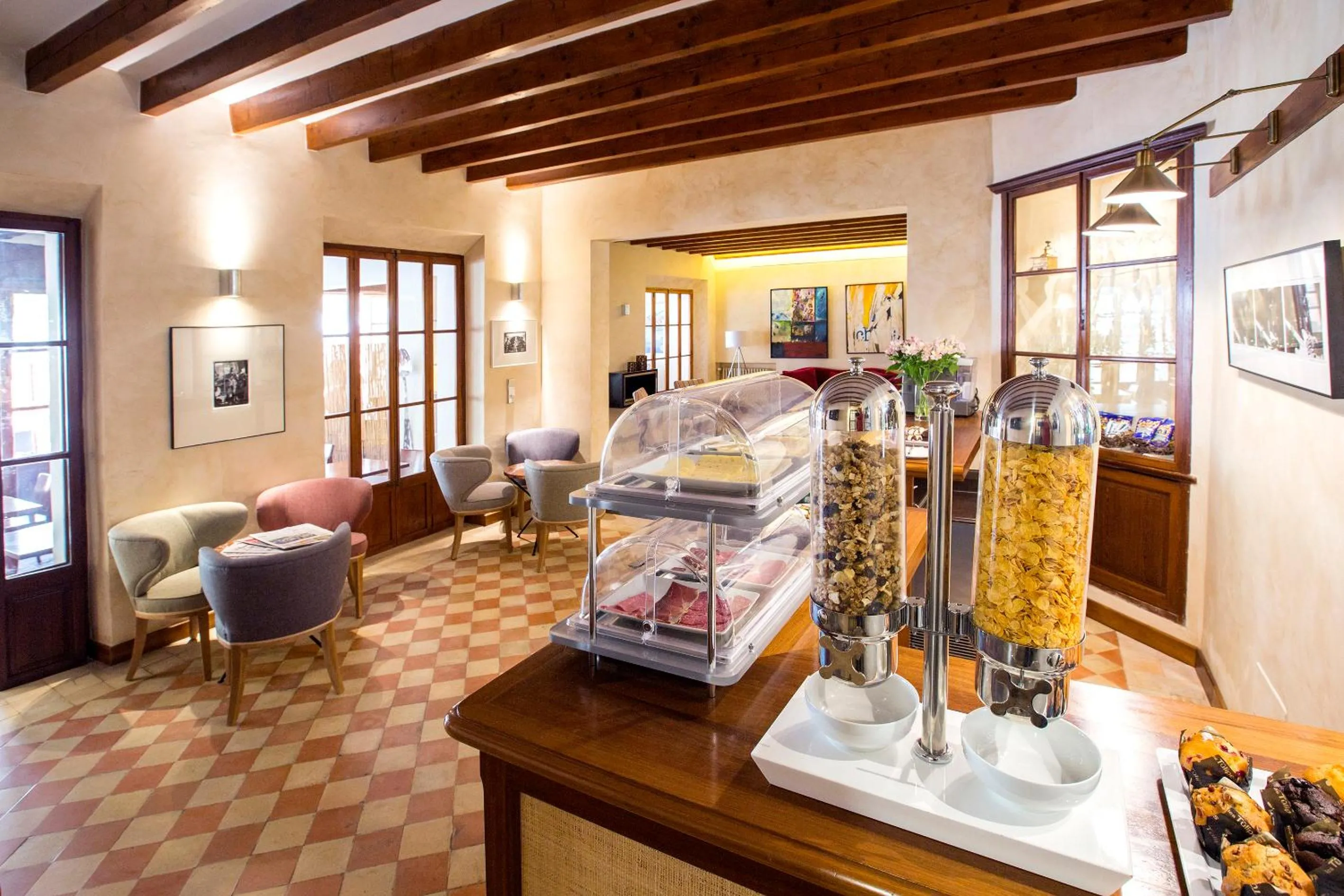 Buffet breakfast in Hotel y Apartamentos DES PUIG