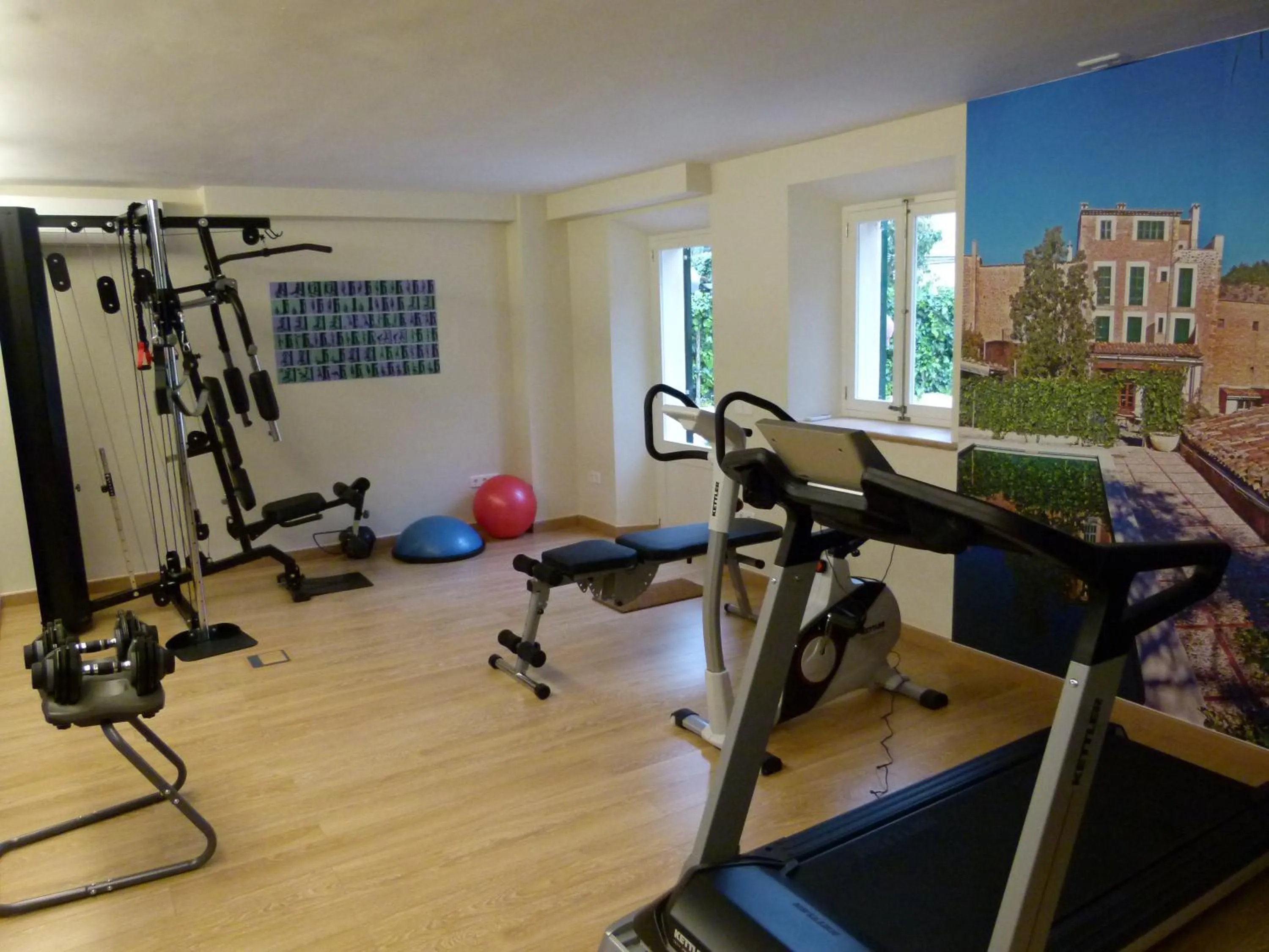 Fitness centre/facilities in Hotel y Apartamentos DES PUIG