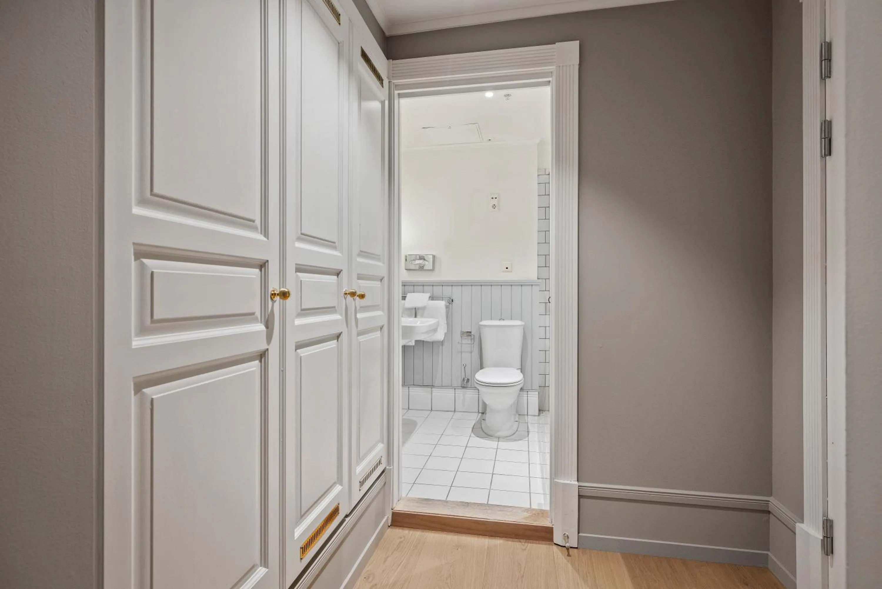 Bathroom in Home Hotel Bastion