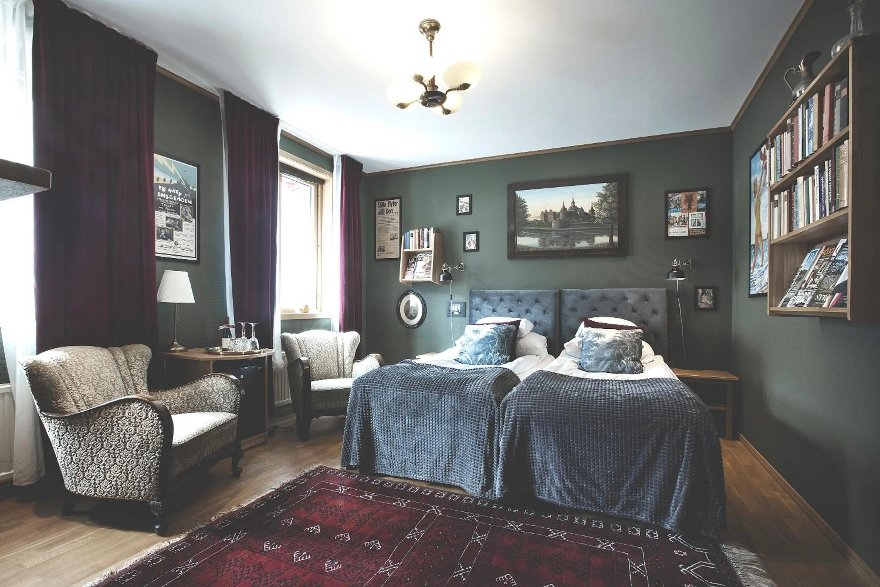 Bed in Hotell Gästis