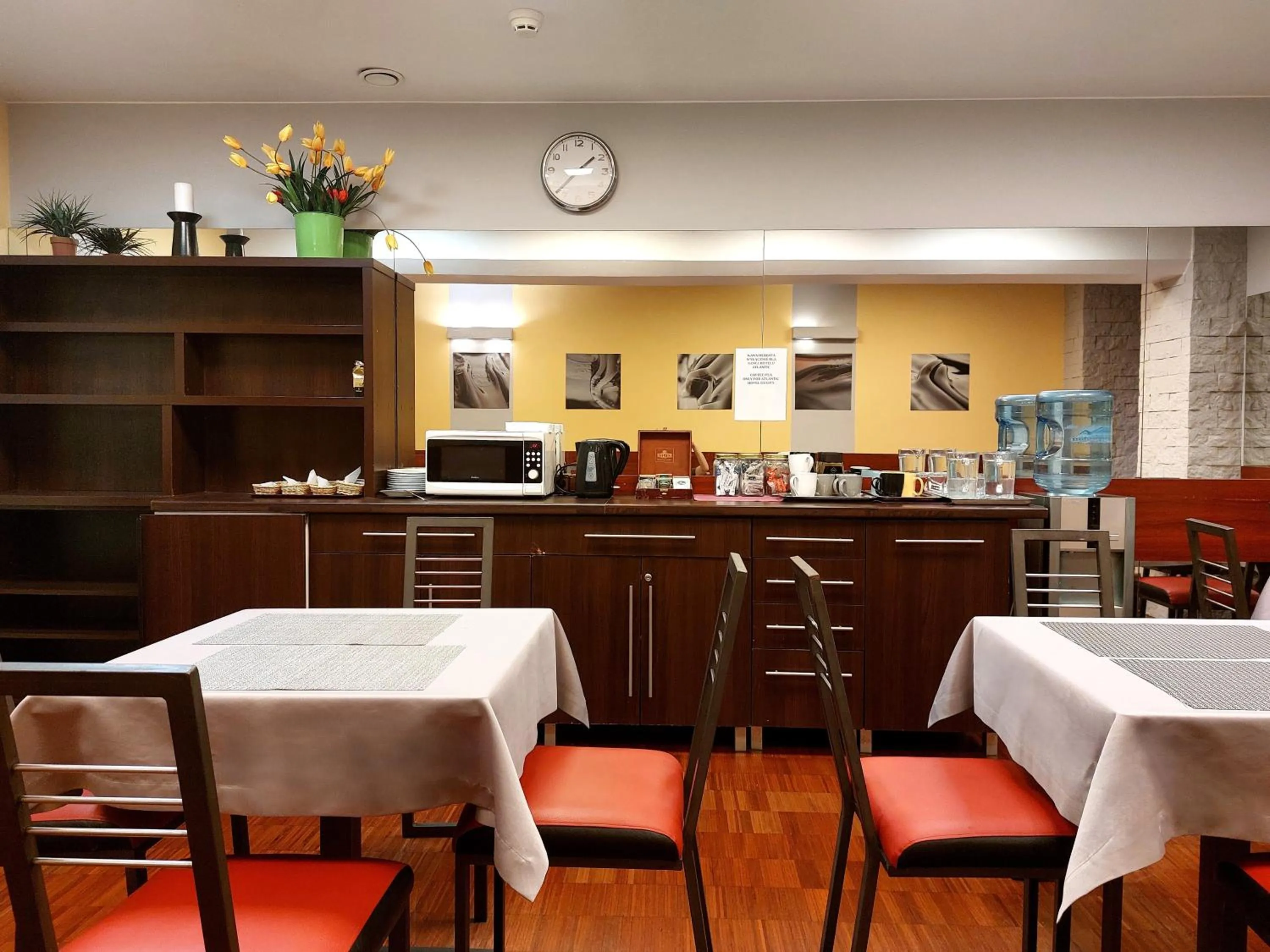 Kitchen or kitchenette in Atlantic Aparthotel