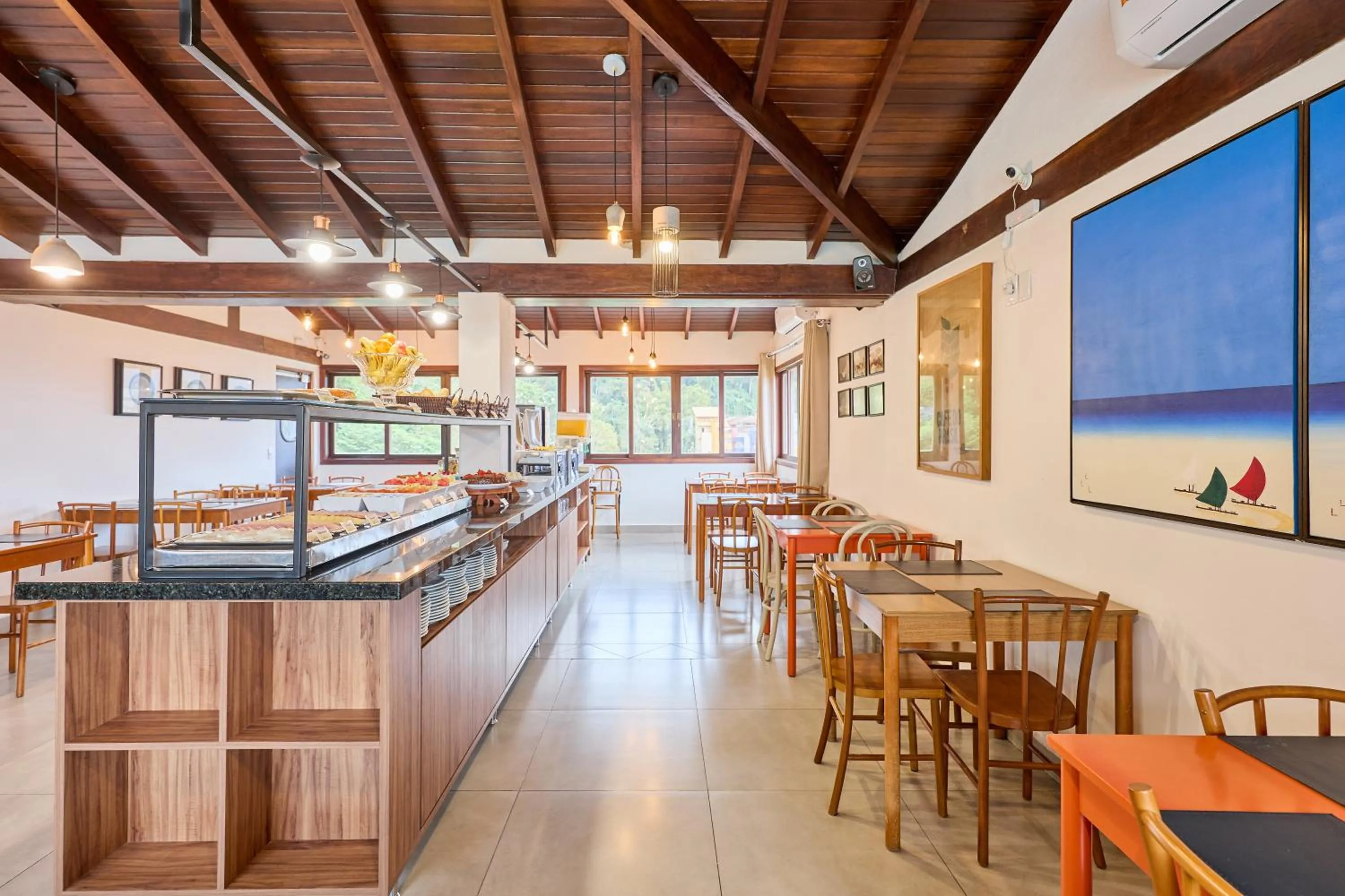 Restaurant/places to eat in Hotel Coquille