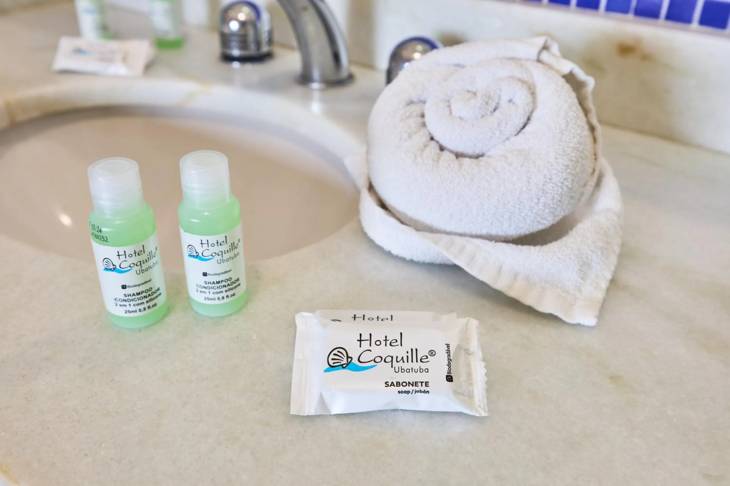 Bathroom in Hotel Coquille