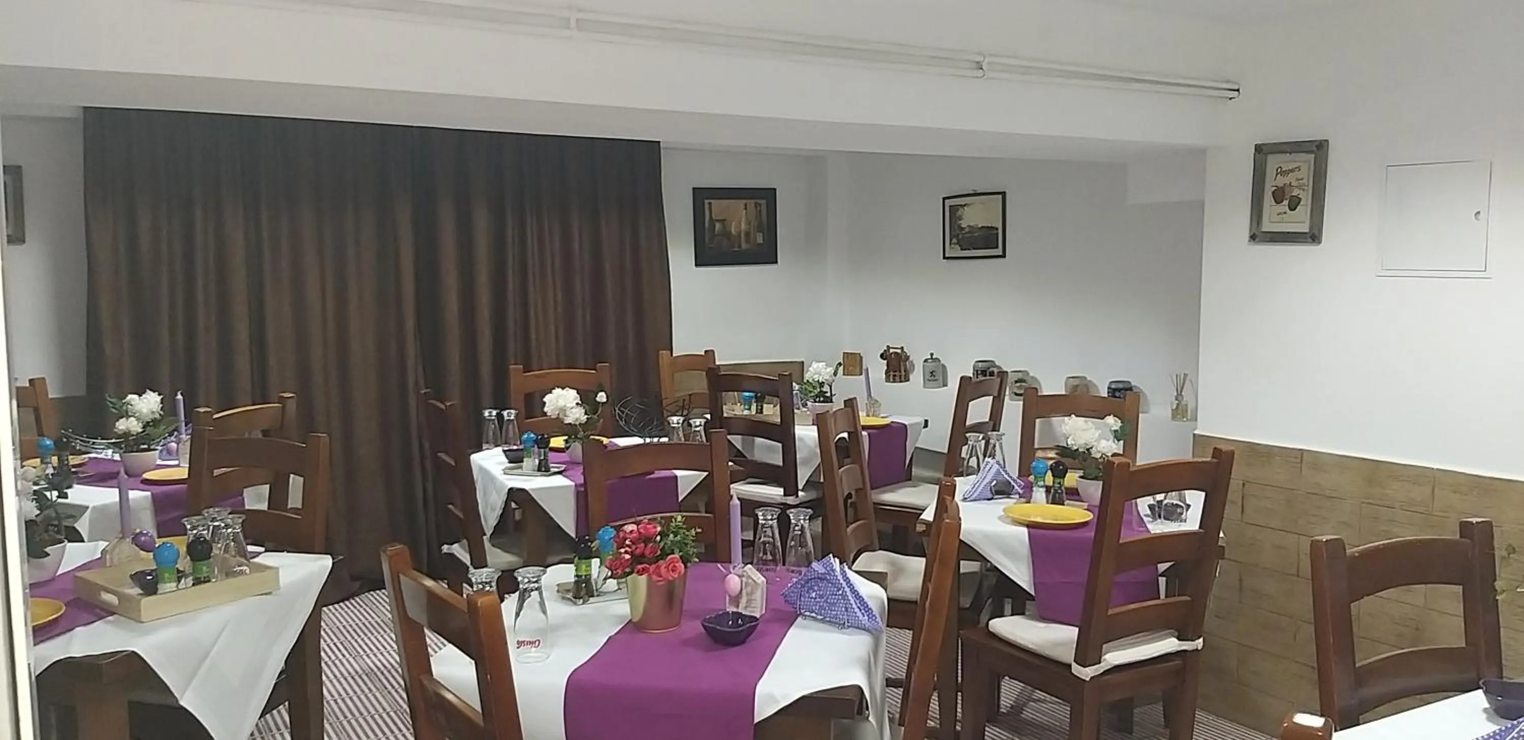 Restaurant/places to eat in La Casa Nord