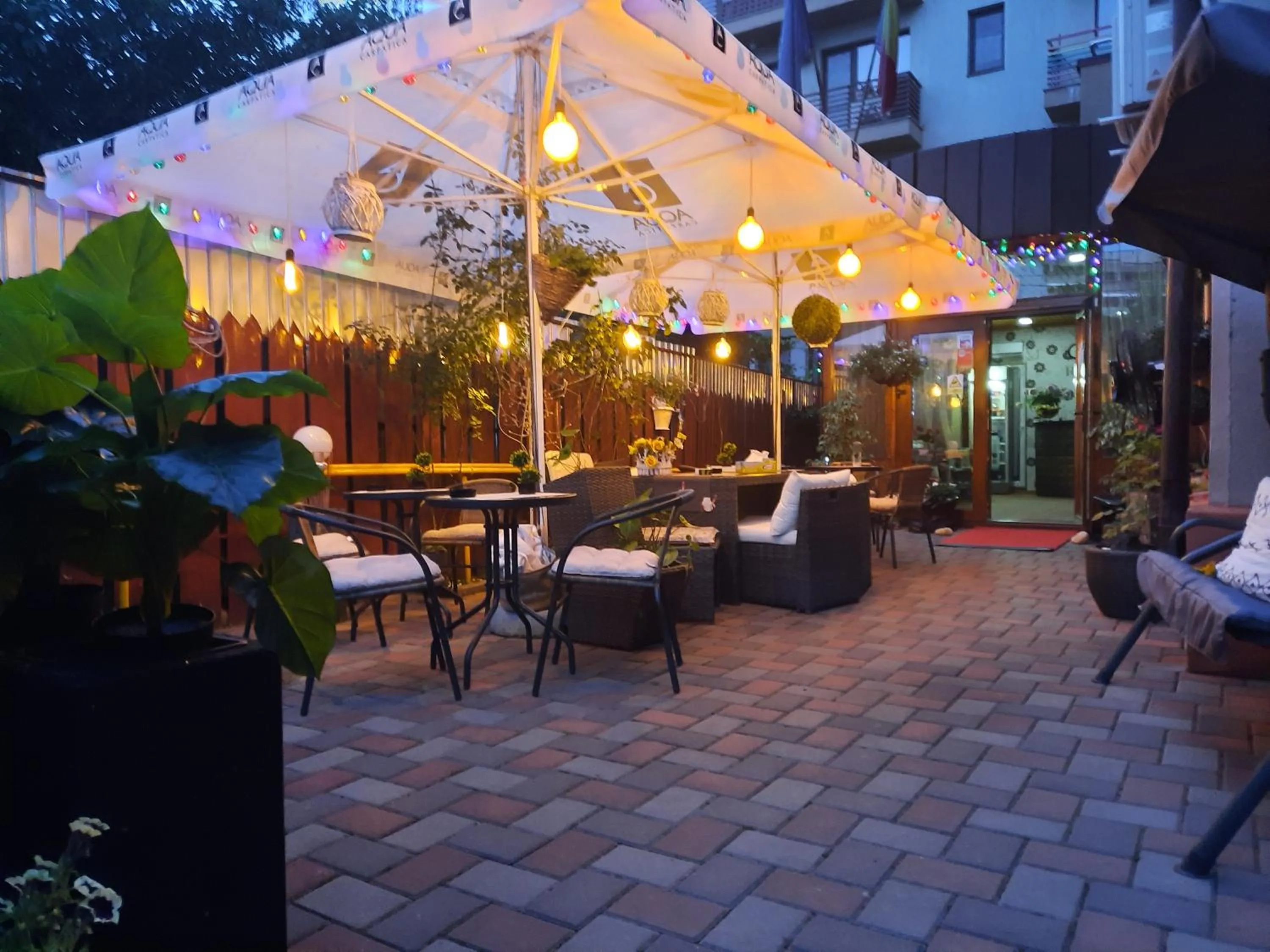 Inner courtyard view in La Casa Nord
