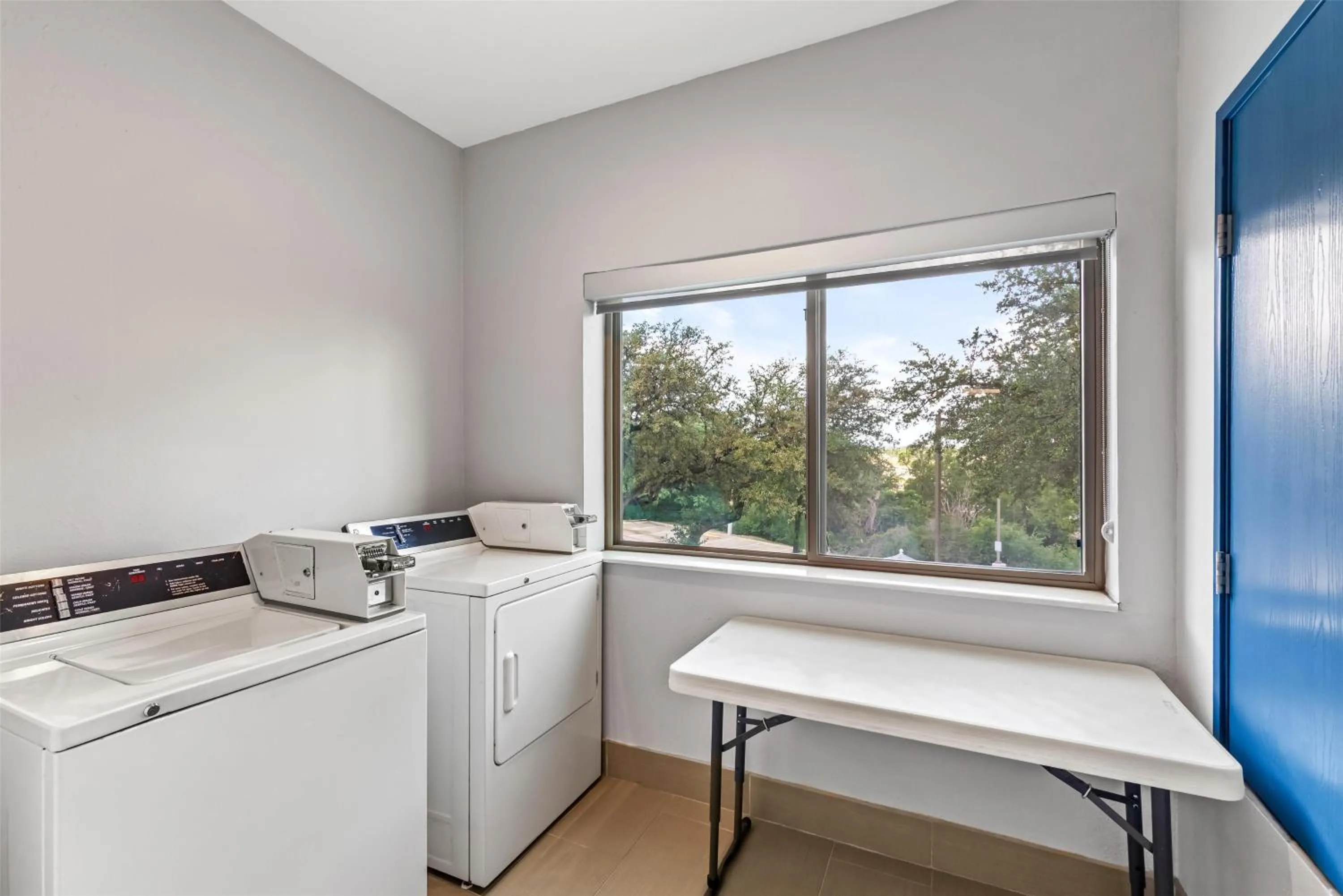 laundry in Spark by Hilton Round Rock