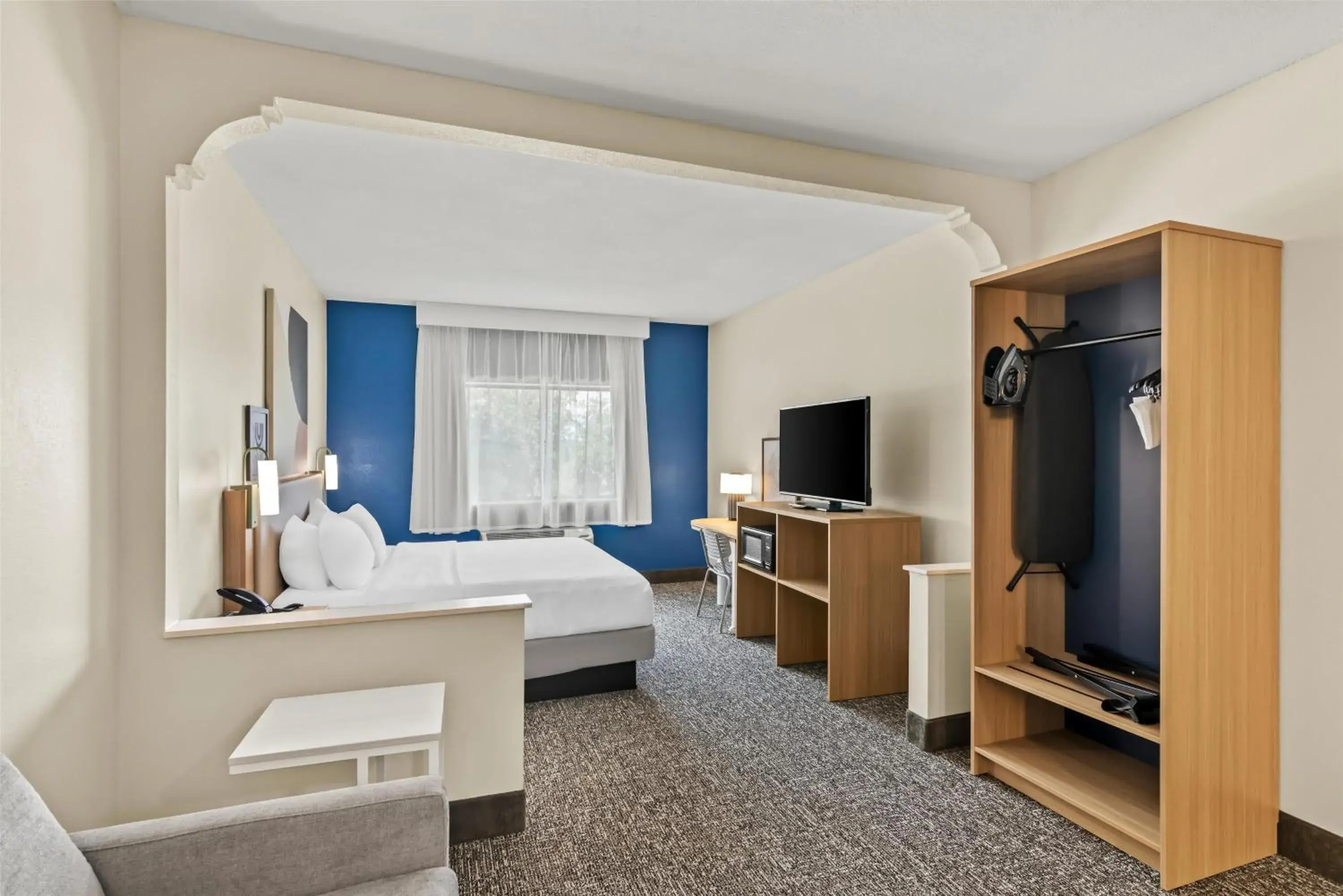 King Room with Sofa Bed - Non-Smoking in Spark by Hilton Round Rock King Room with Sofa Bed - Non-Smoking in Spark by Hilton Round Rock