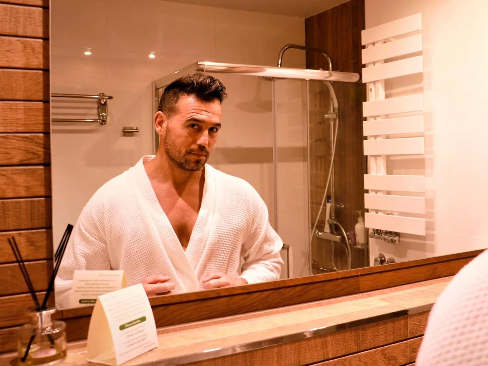 Shower in Villa Delfin Spa