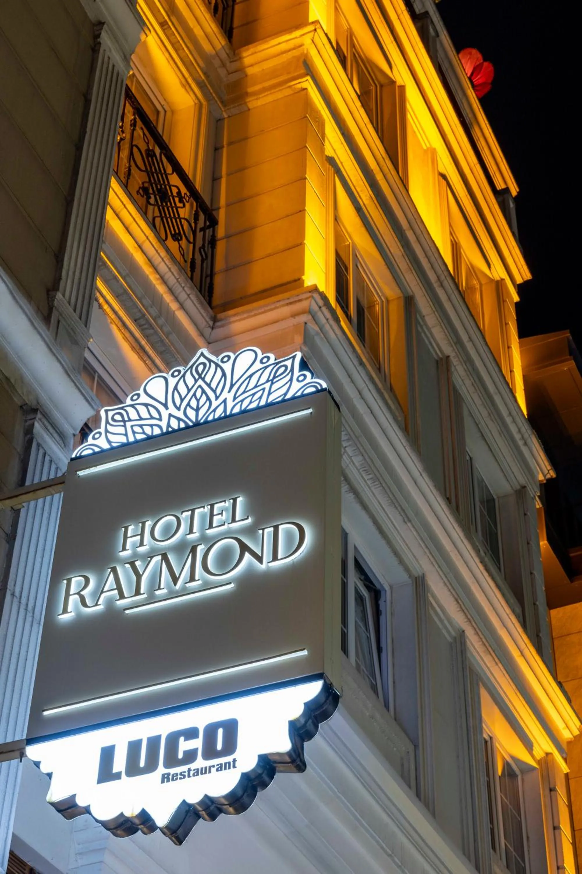 Property building in Raymond Hotel Old City