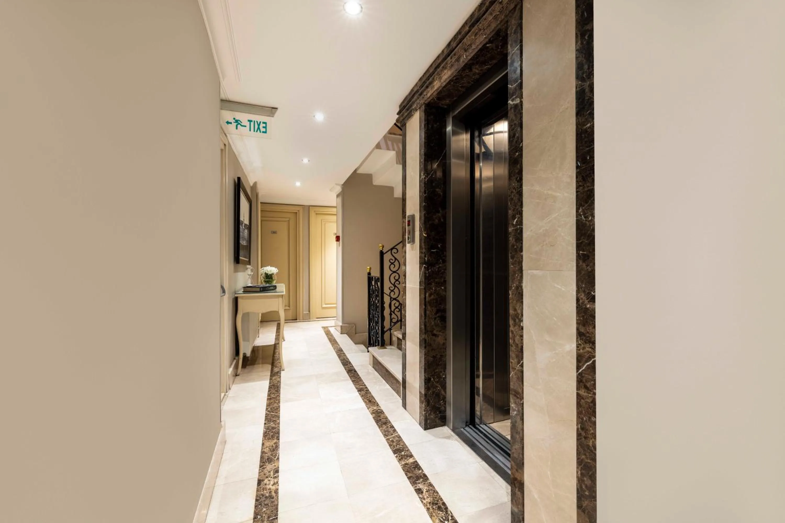 Property building in Raymond Hotel Old City