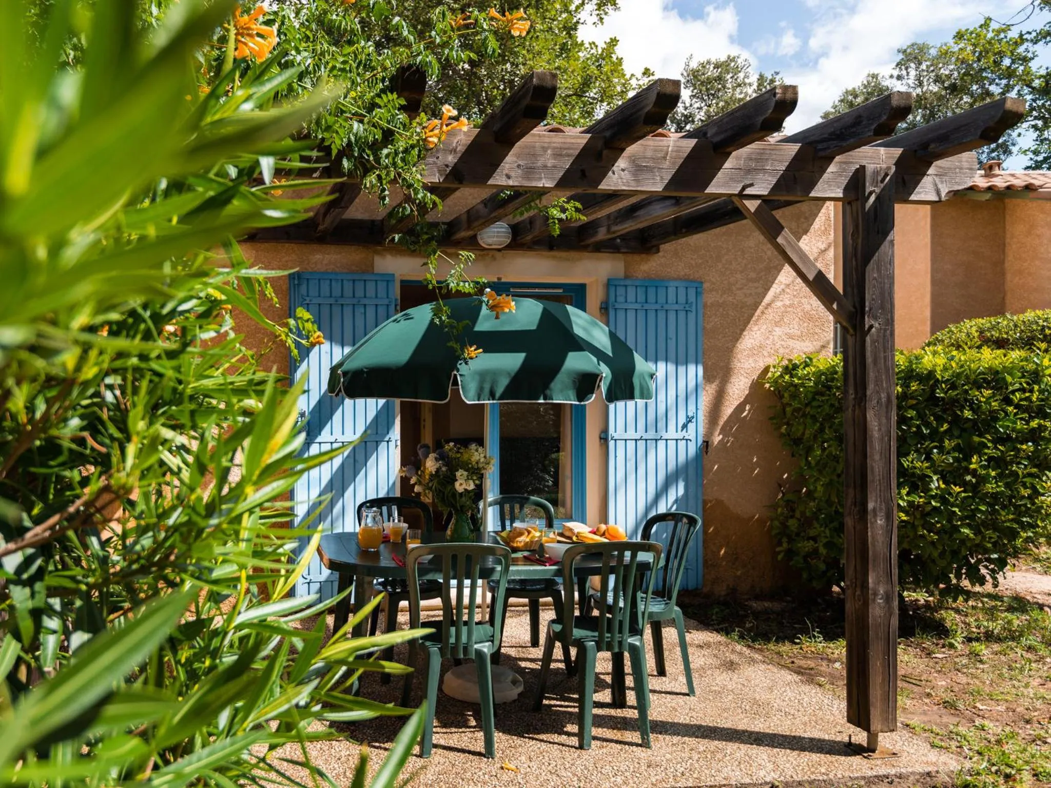 Patio in Lagrange Vacances Les Mazets de Gaujac
