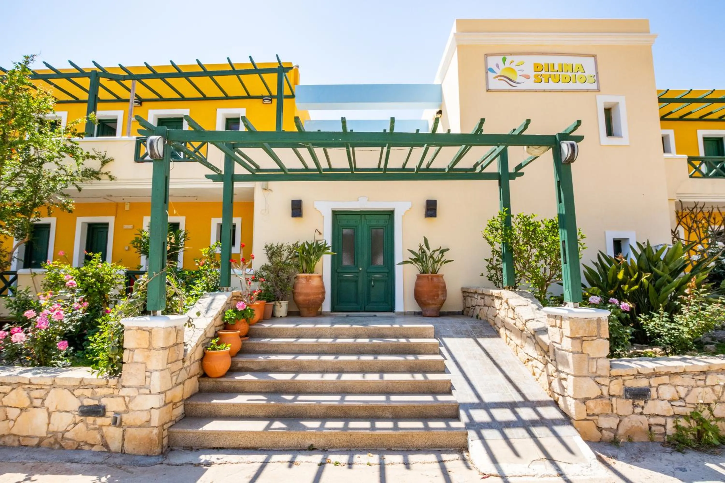 Property building in Dilina Studios