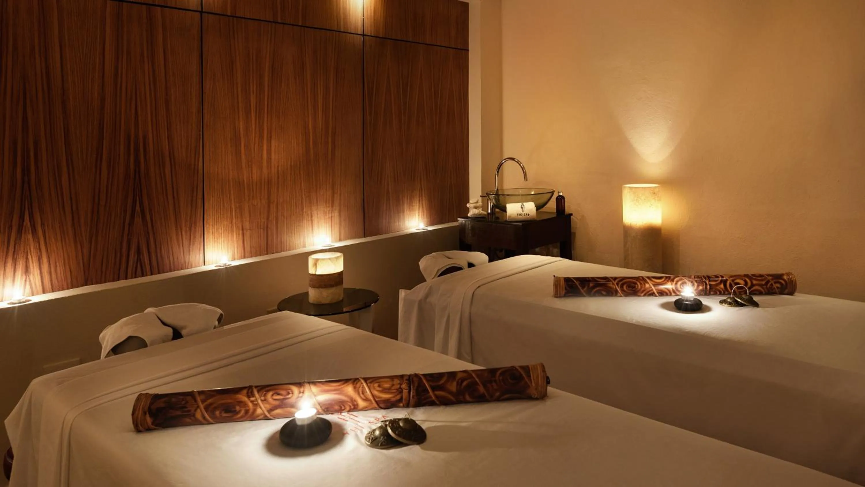 Bed in Meliá Cozumel - All Inclusive