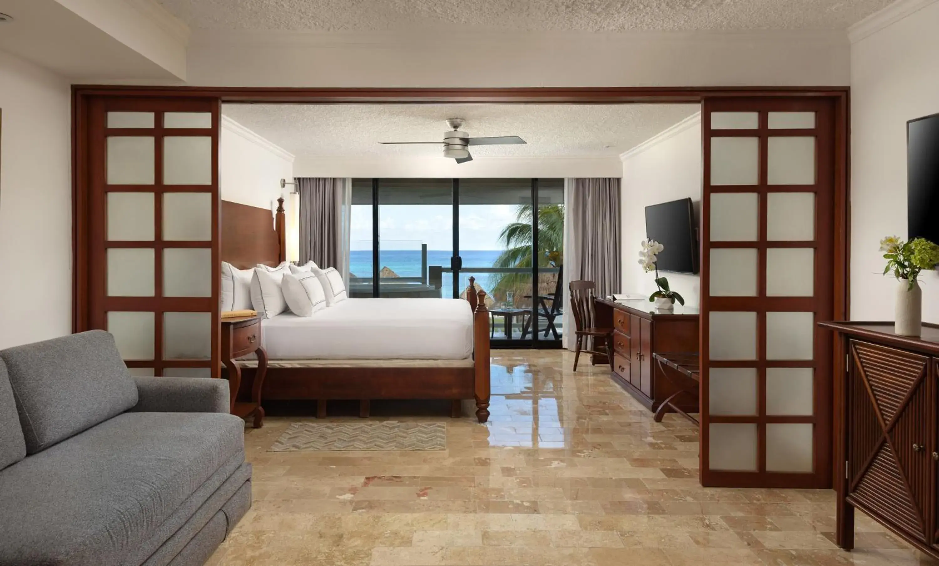 Premium One-Bedroom Suite Sea View - single occupancy in Melia Cozumel All Inclusive Premium One-Bedroom Suite Sea View - single occupancy in Melia Cozumel All Inclusive