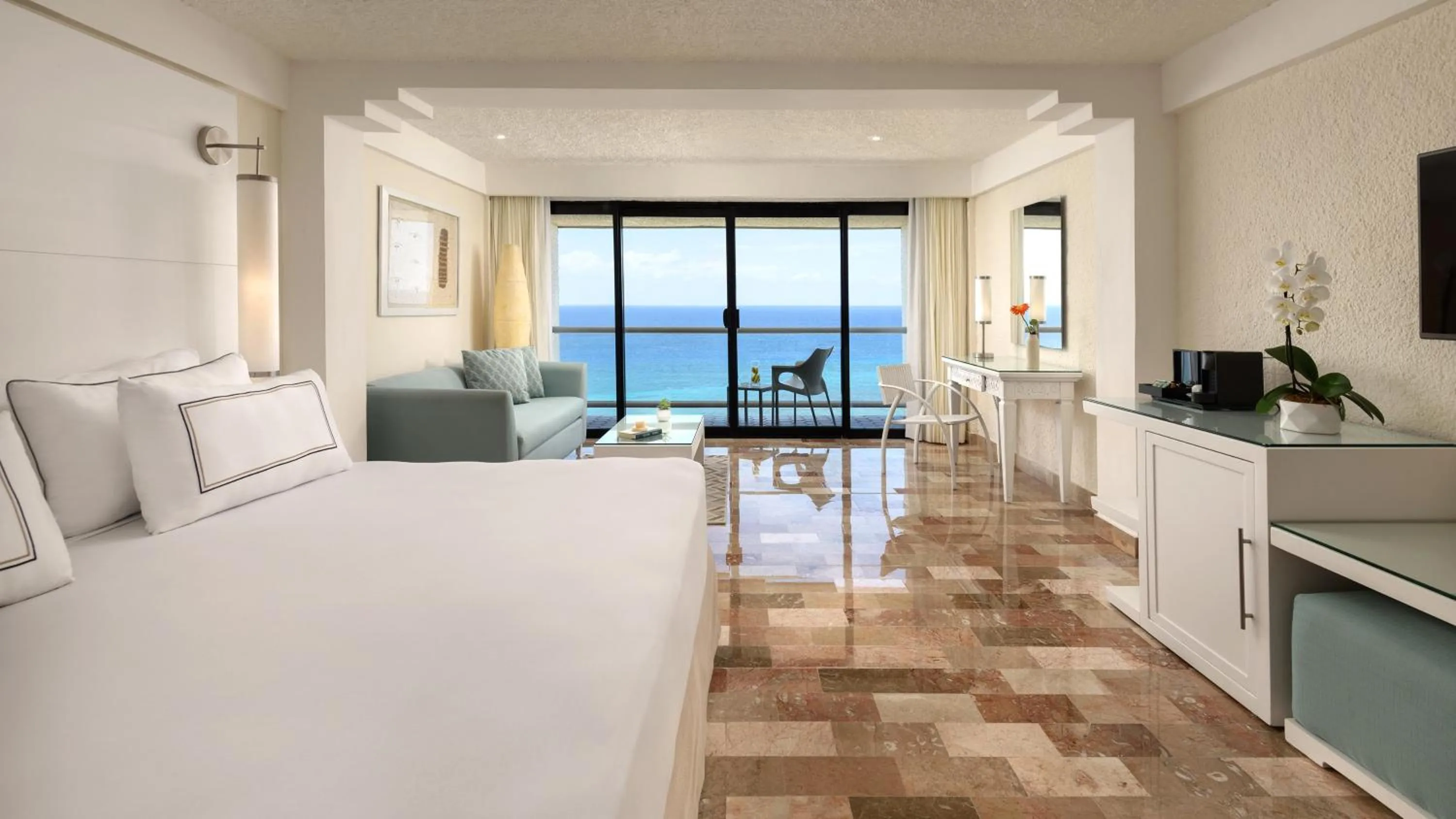 Bedroom, Bed in Melia Cozumel All Inclusive