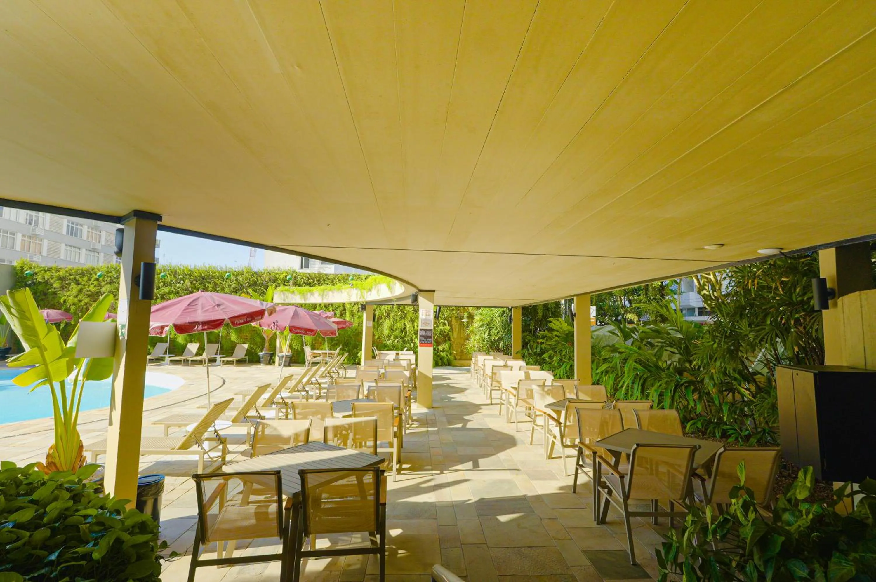 Restaurant/places to eat in Ferraretto Guarujá Hotel & Spa