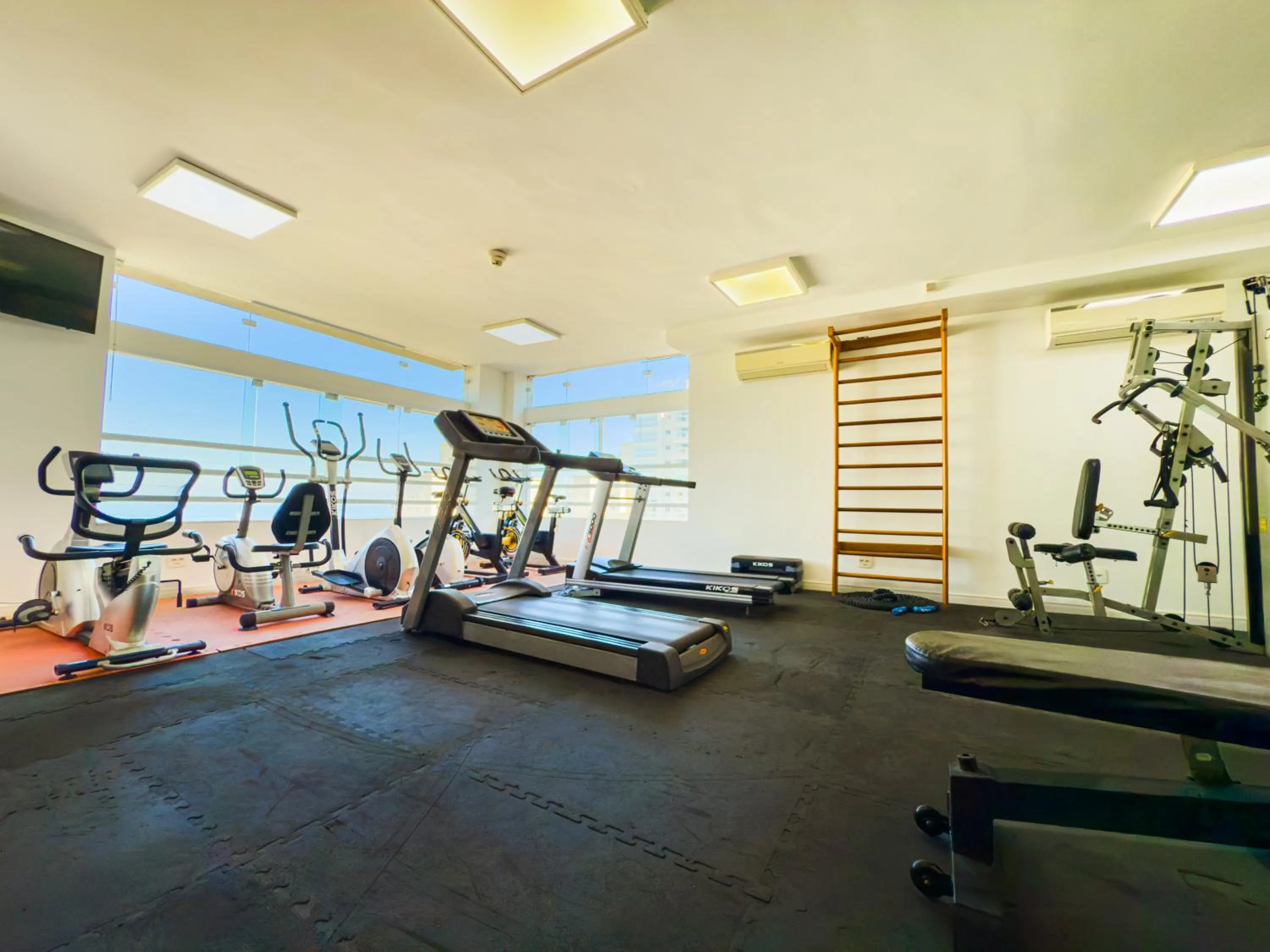 Fitness centre/facilities in Ferraretto Guarujá Hotel & Spa