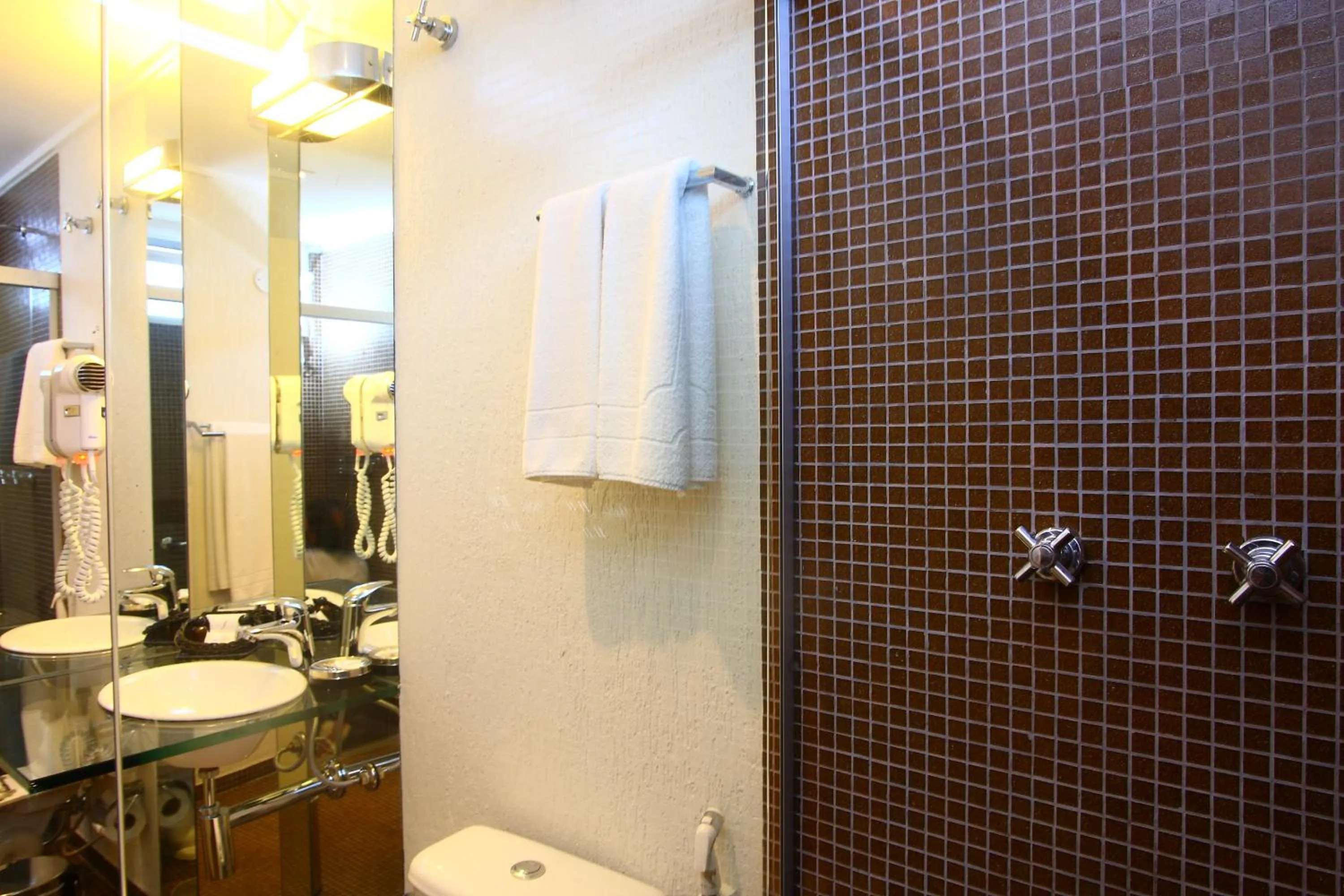 Superior Quadruple Room in Ferraretto Guarujá Hotel & Spa