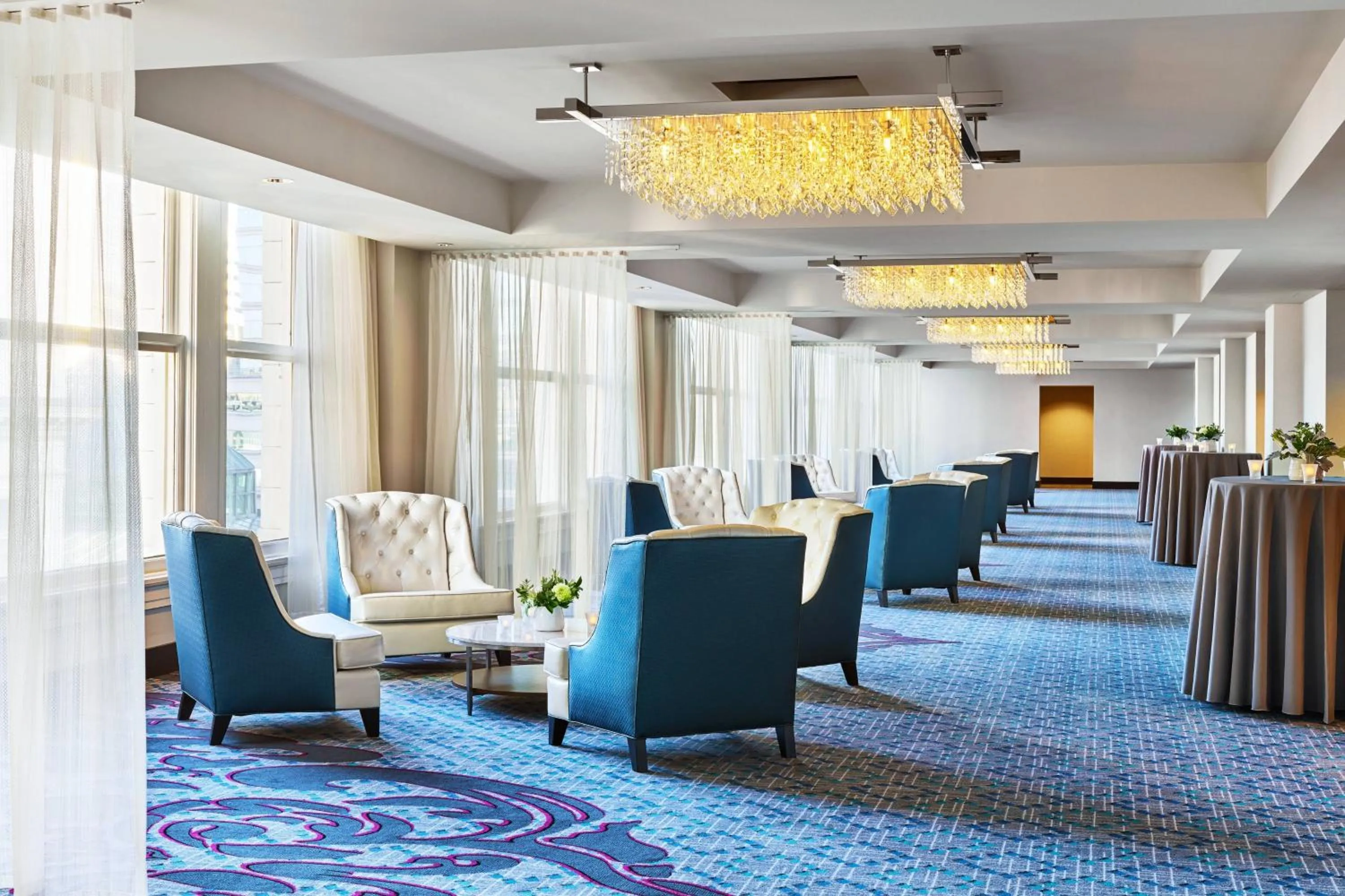 Living room in The Nines, a Luxury Collection Hotel, Portland