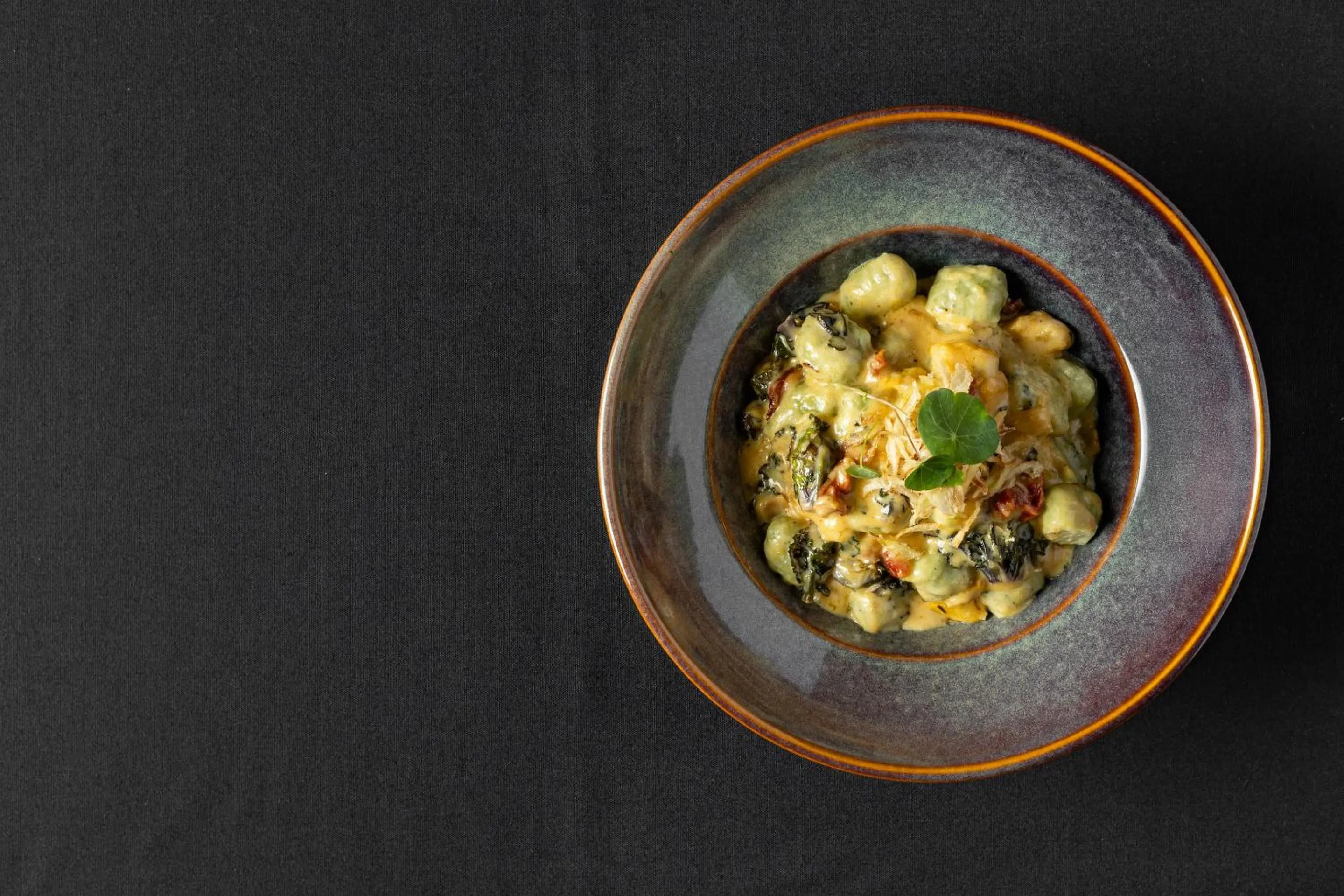 Restaurant/places to eat in Courtyard by Marriott Edmonton Downtown