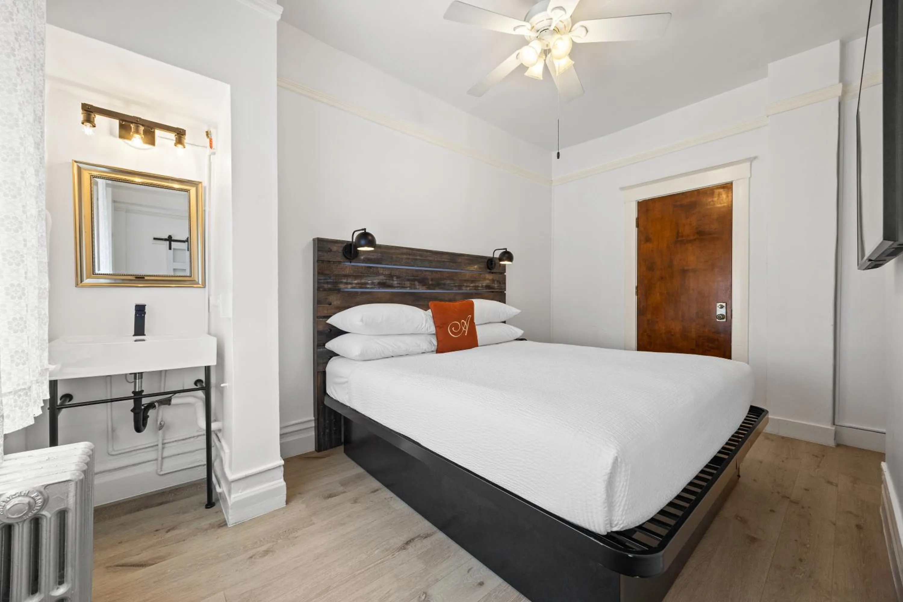 Bed in The Andrews Hotel