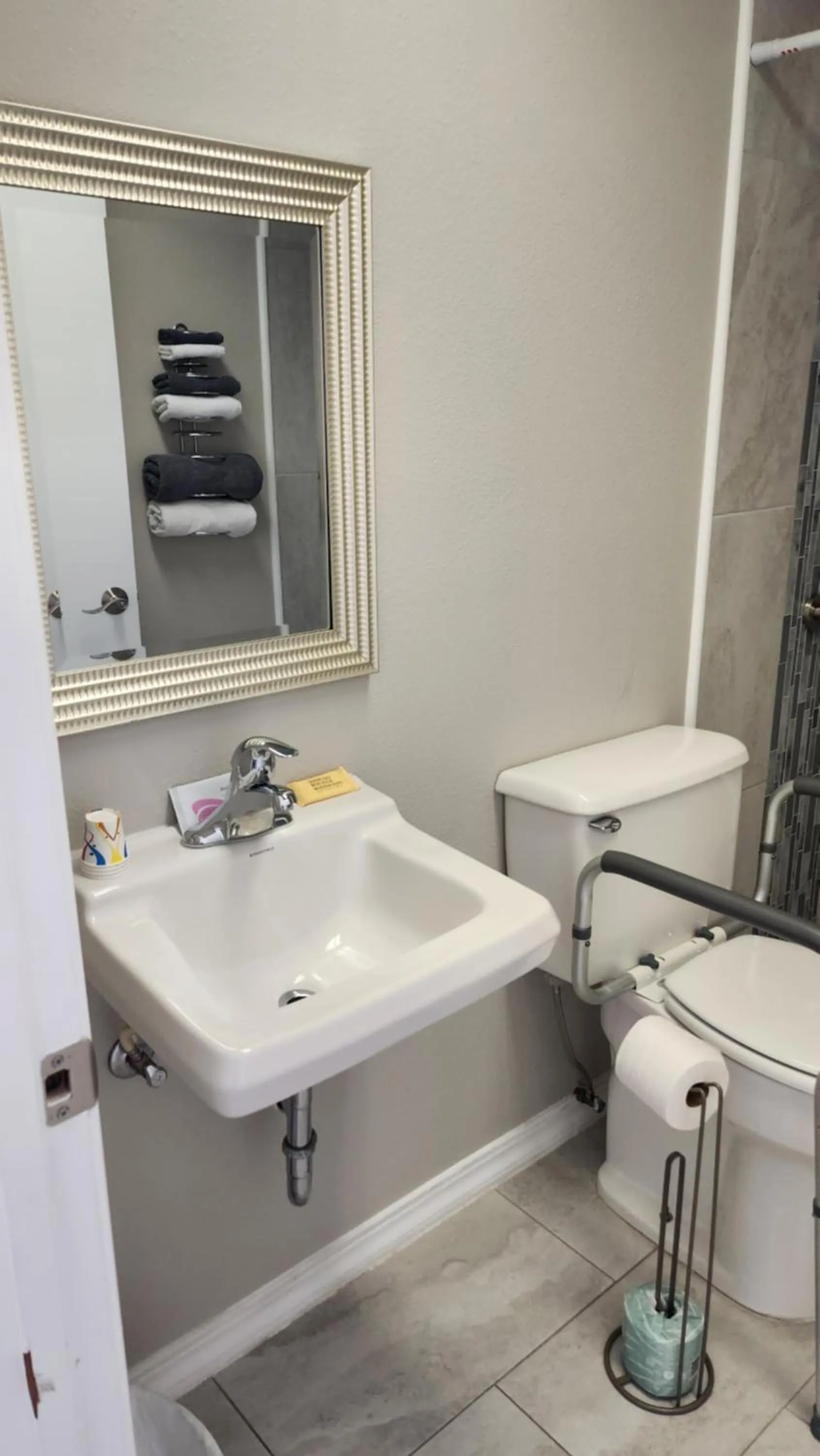 Toilet in Golden Arrow Motel