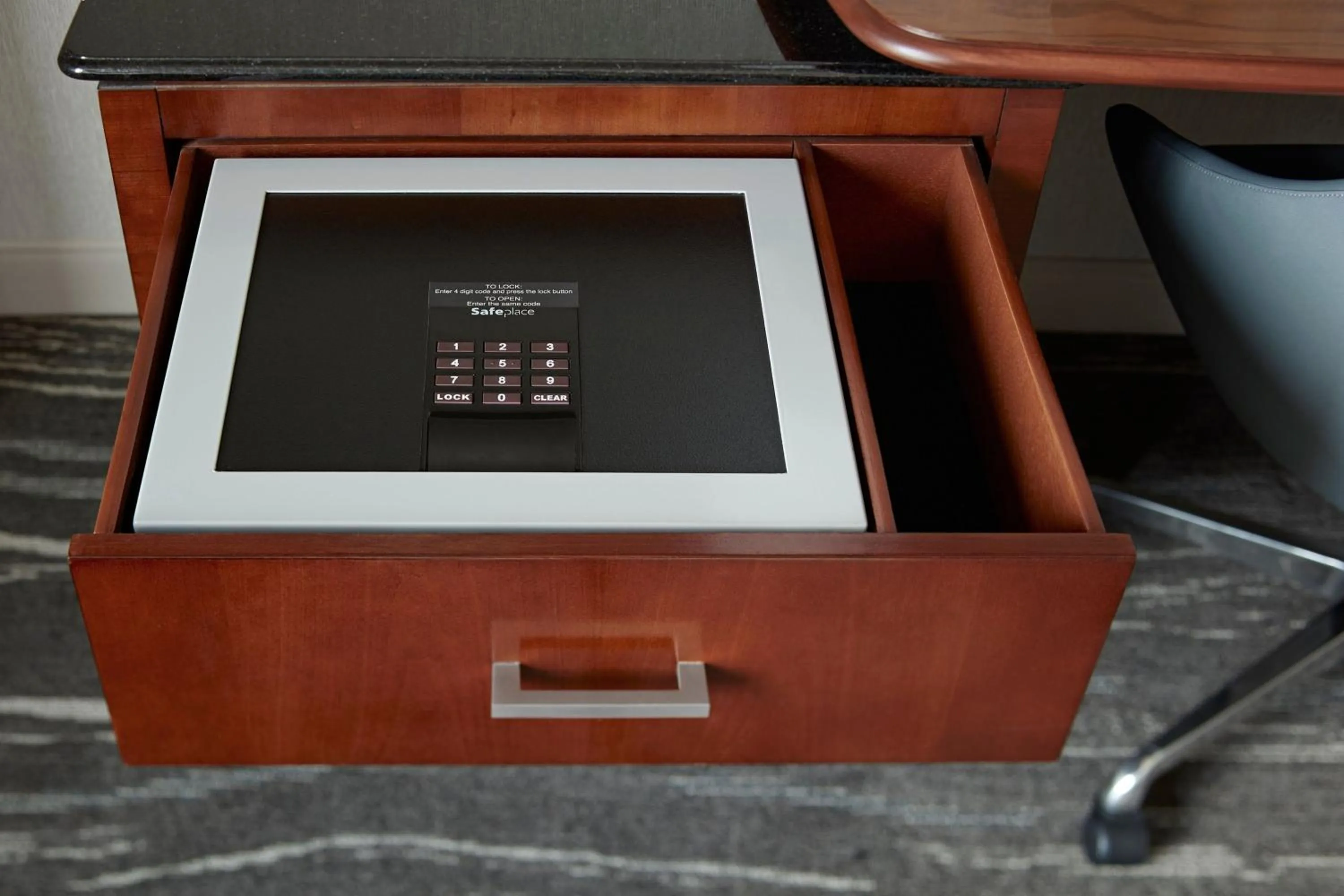 Photo of the whole room in Halifax Marriott Harbourfront Hotel