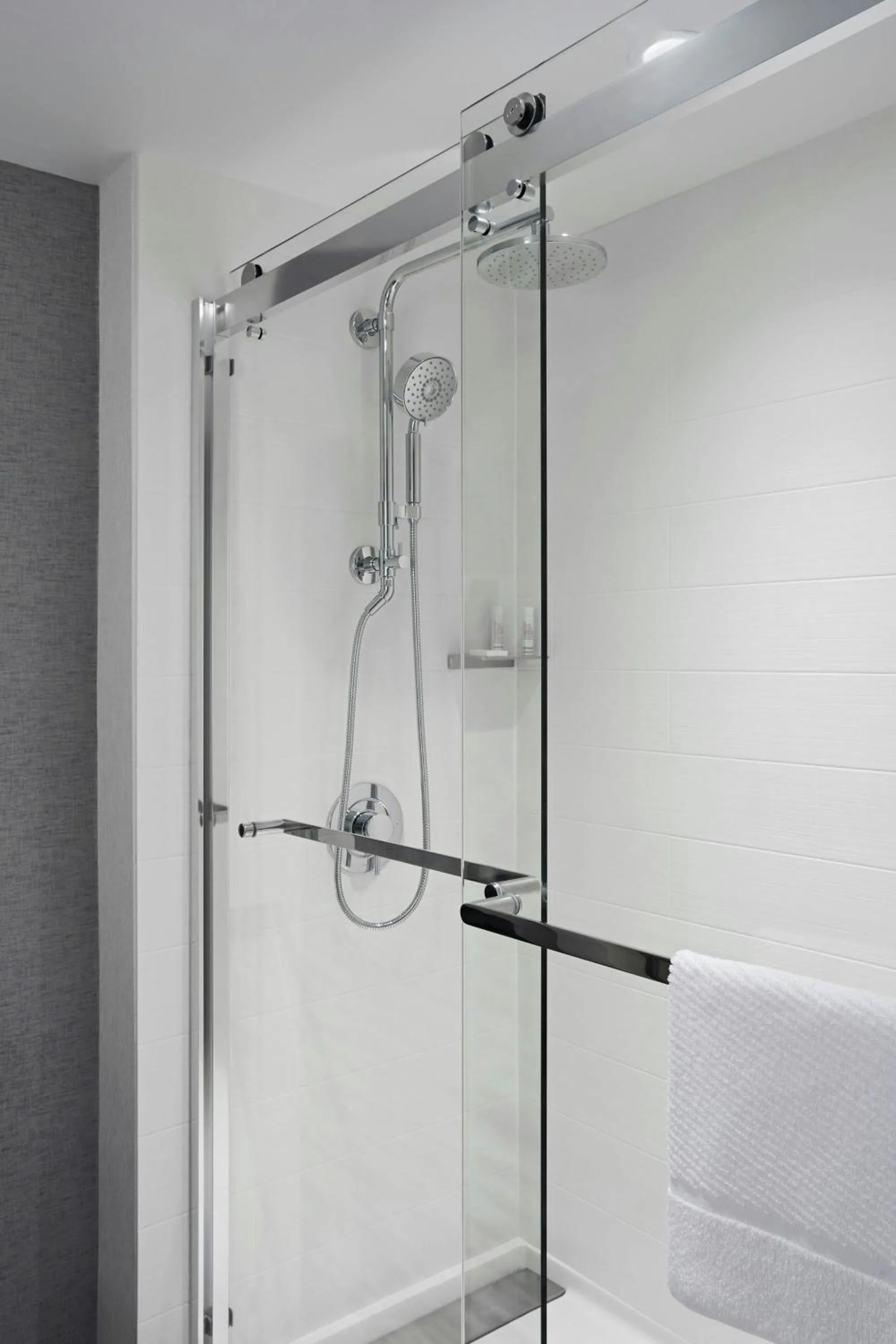 Bathroom in Halifax Marriott Harbourfront Hotel