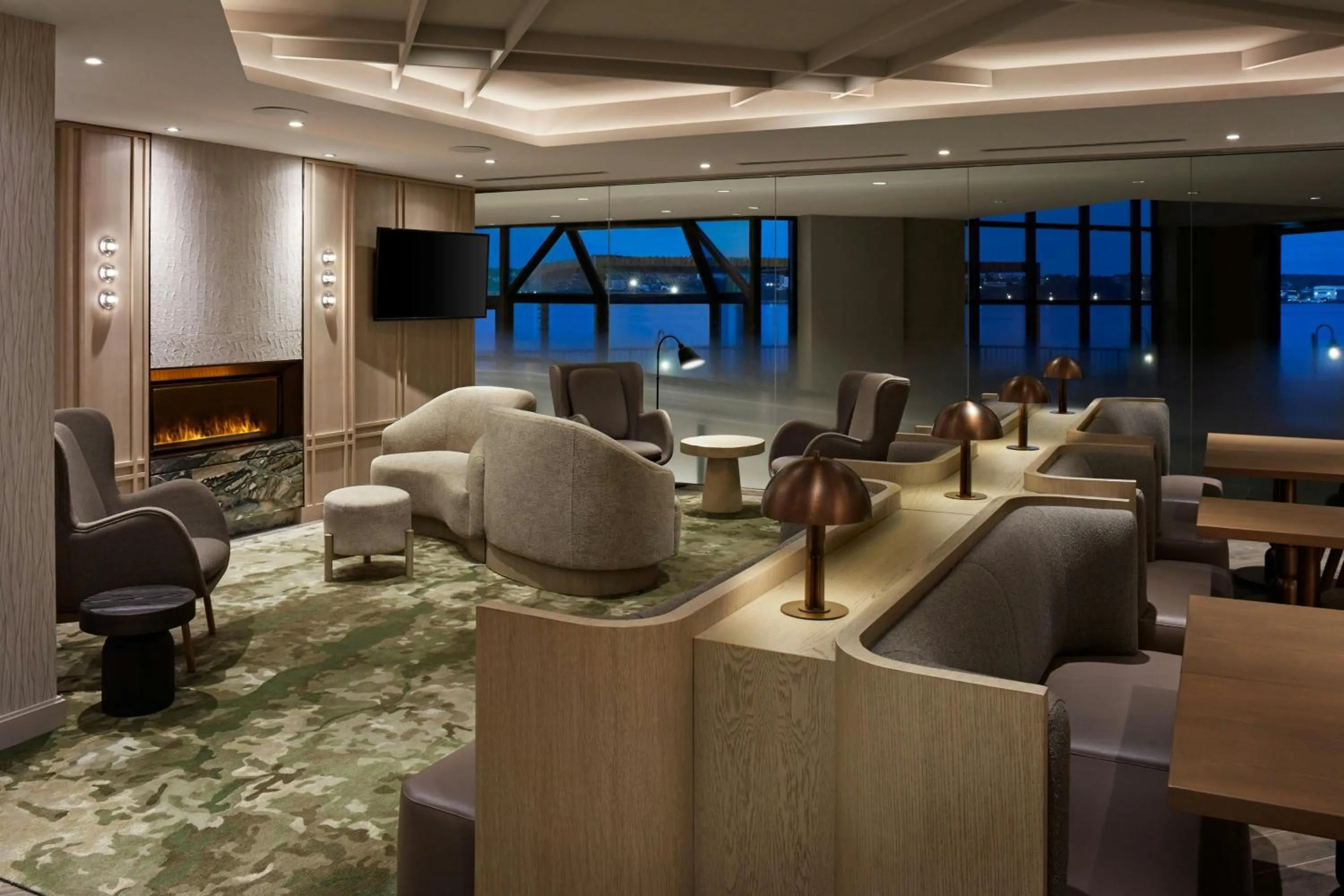 Lounge or bar in Halifax Marriott Harbourfront Hotel