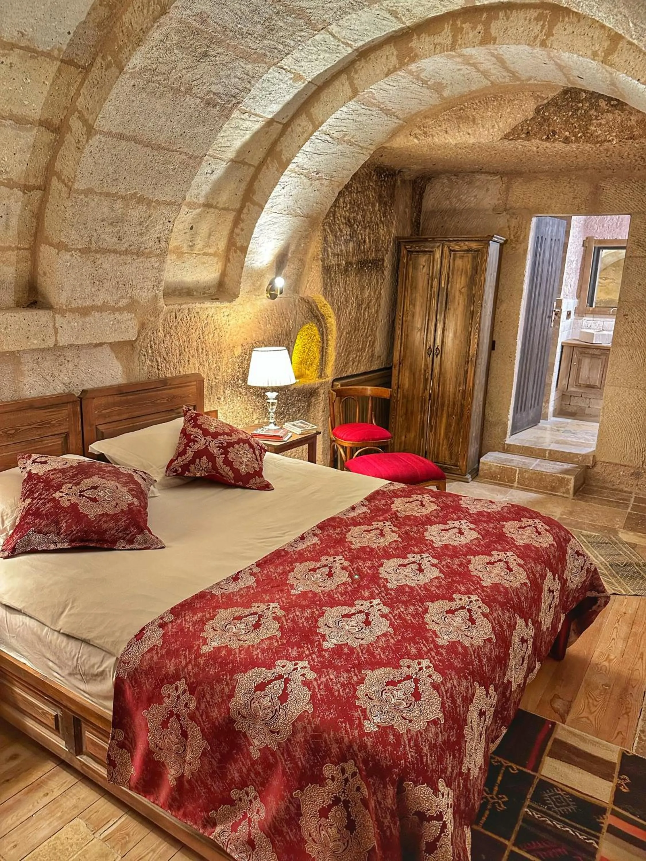 Bedroom, Bed in Takaev Cave House