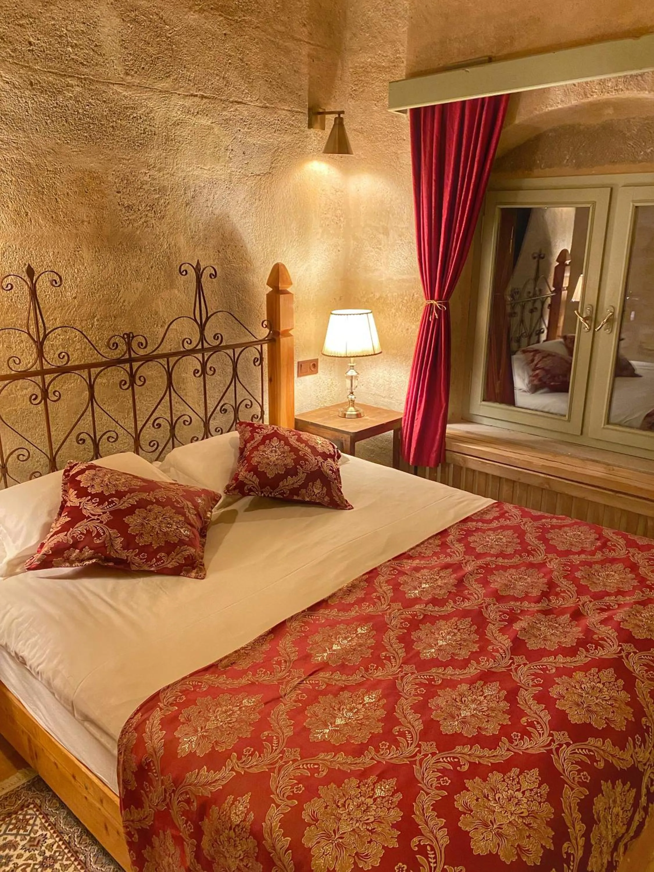 Natural landscape, Bed in Takaev Cave House