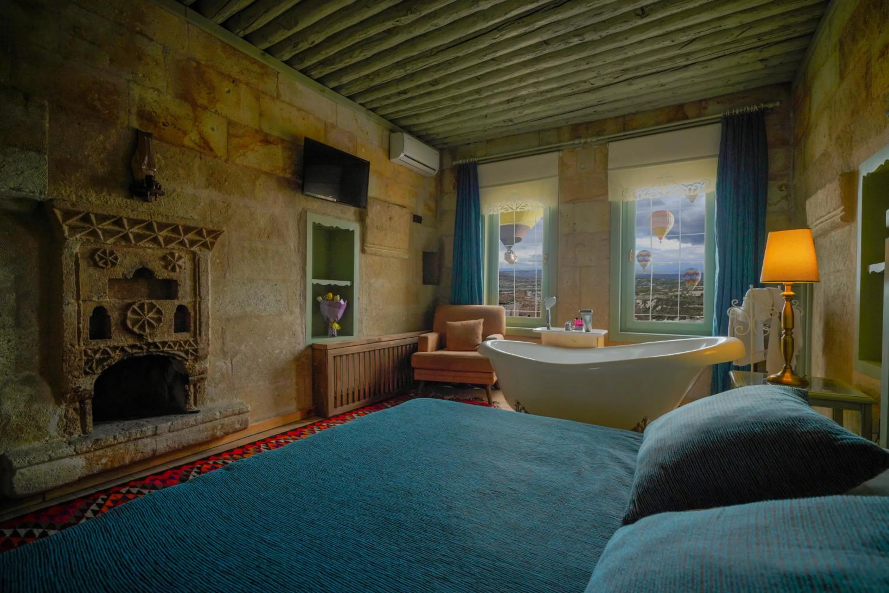 View (from property/room), Bed in Takaev Cave House