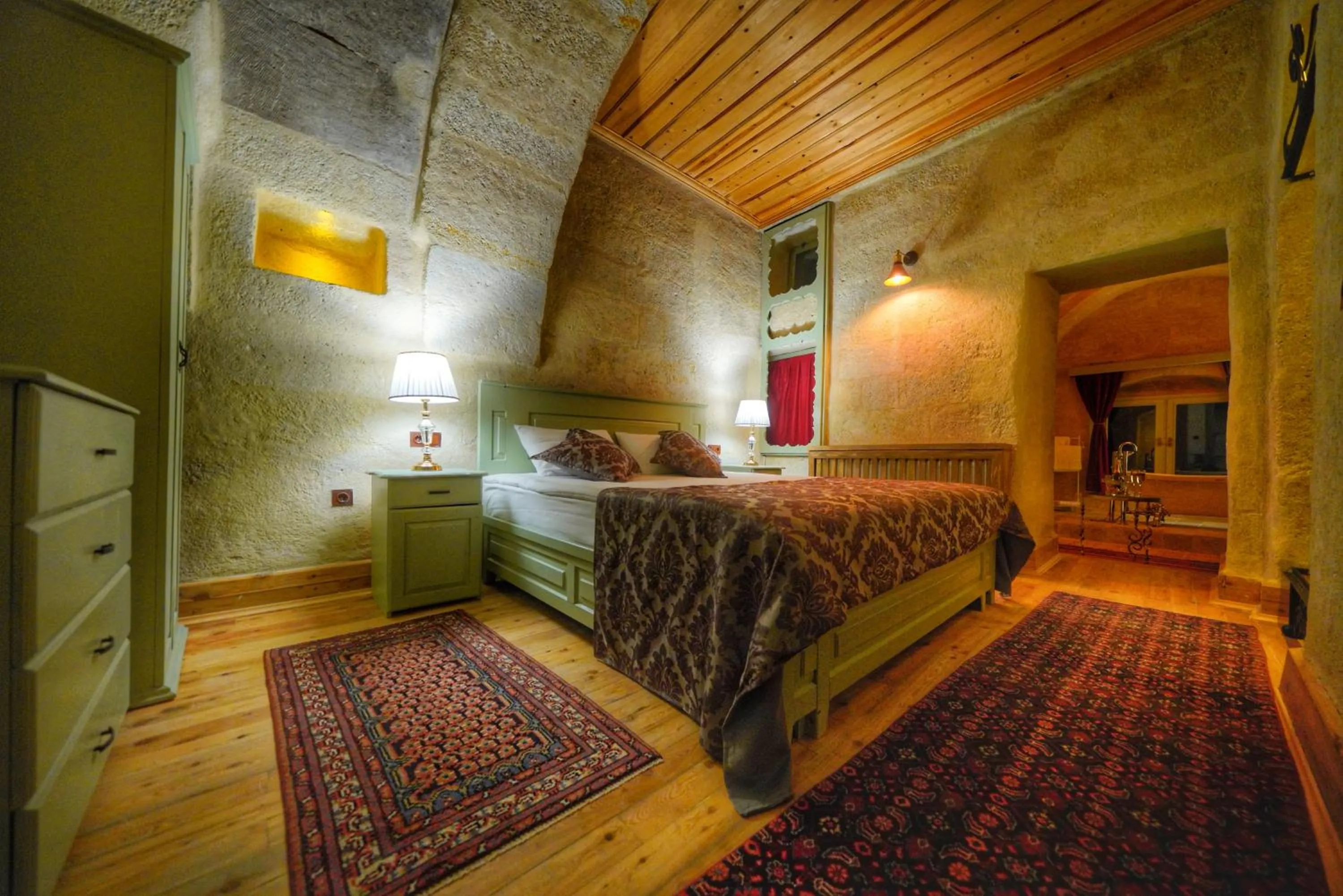 Bedroom, Bed in Takaev Cave House