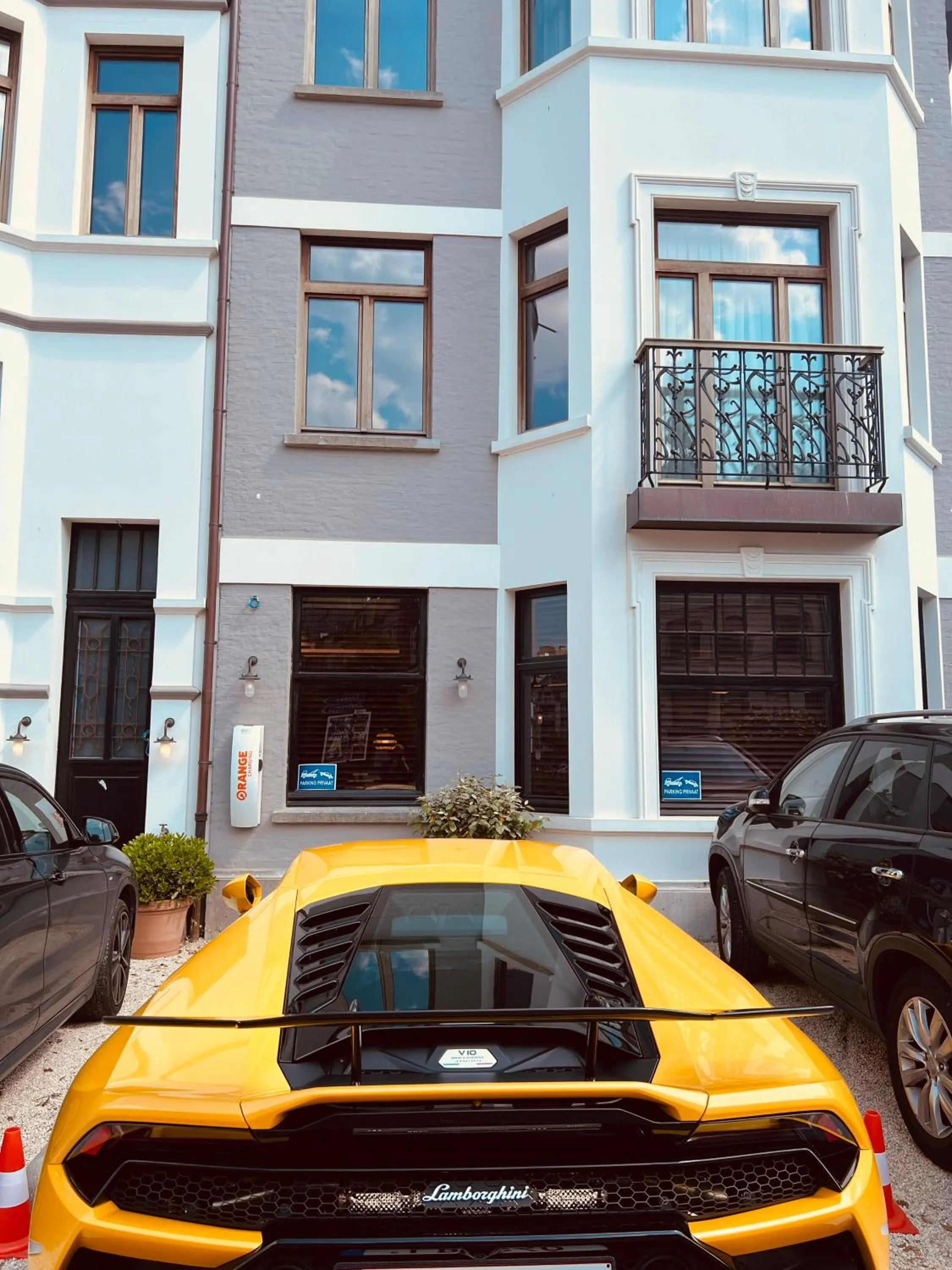 Parking in Gatsby Hotel - Adults Only - Small Luxury Hotel - by F-Hotels