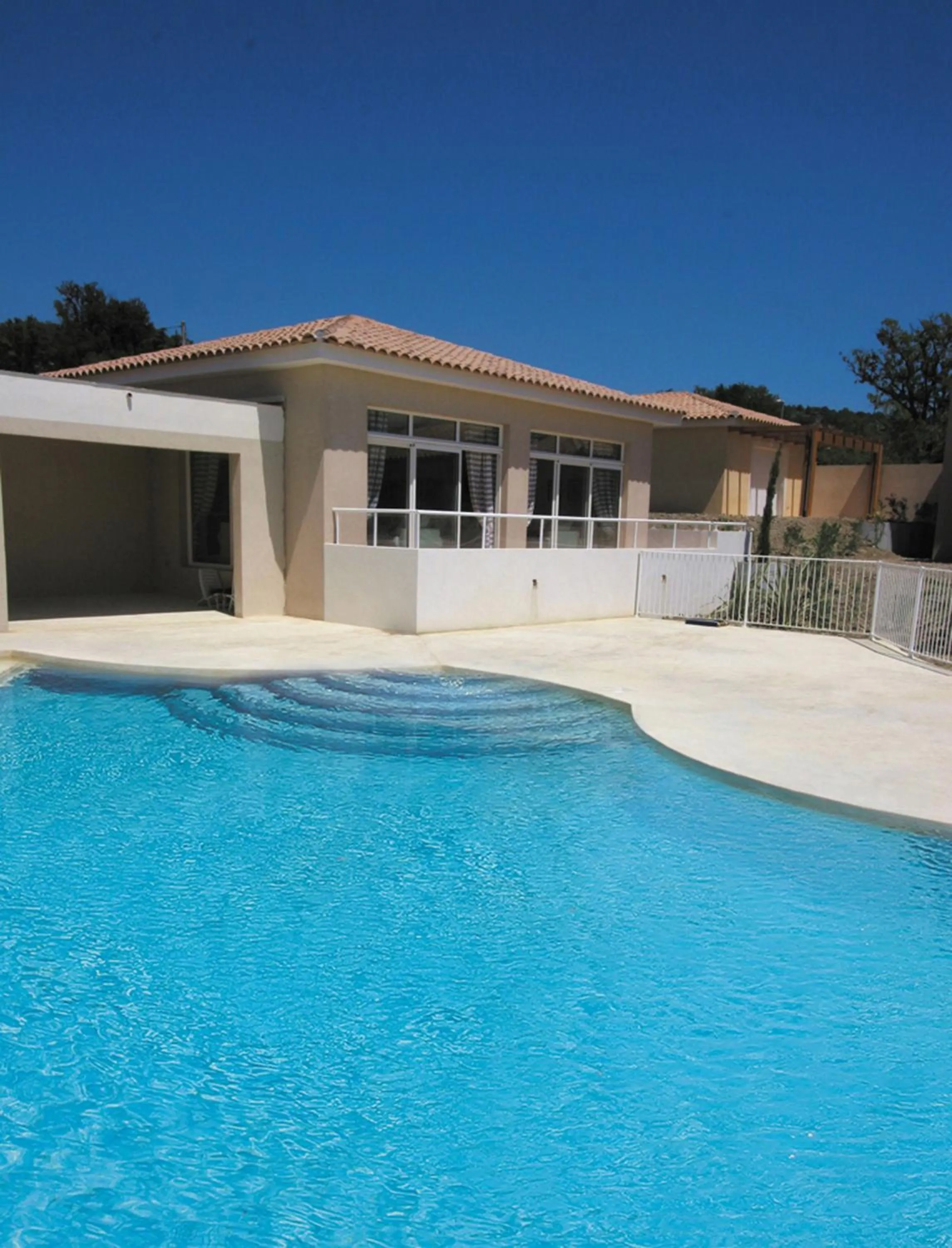 Swimming pool in Lagrange Vacances Les Bastides des Chaumettes