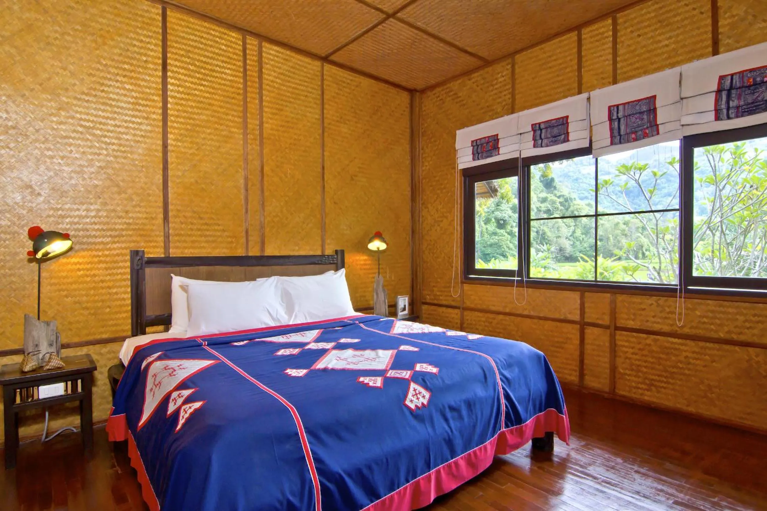 Photo of the whole room, Bed in Hmong Hilltribe Lodge