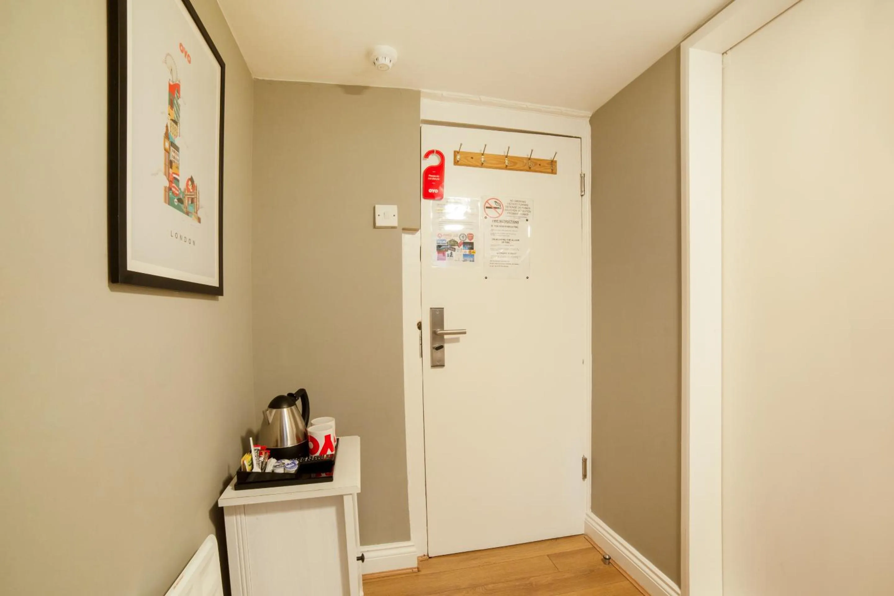 Coffee/tea facilities in Belgravia Rooms Hotel