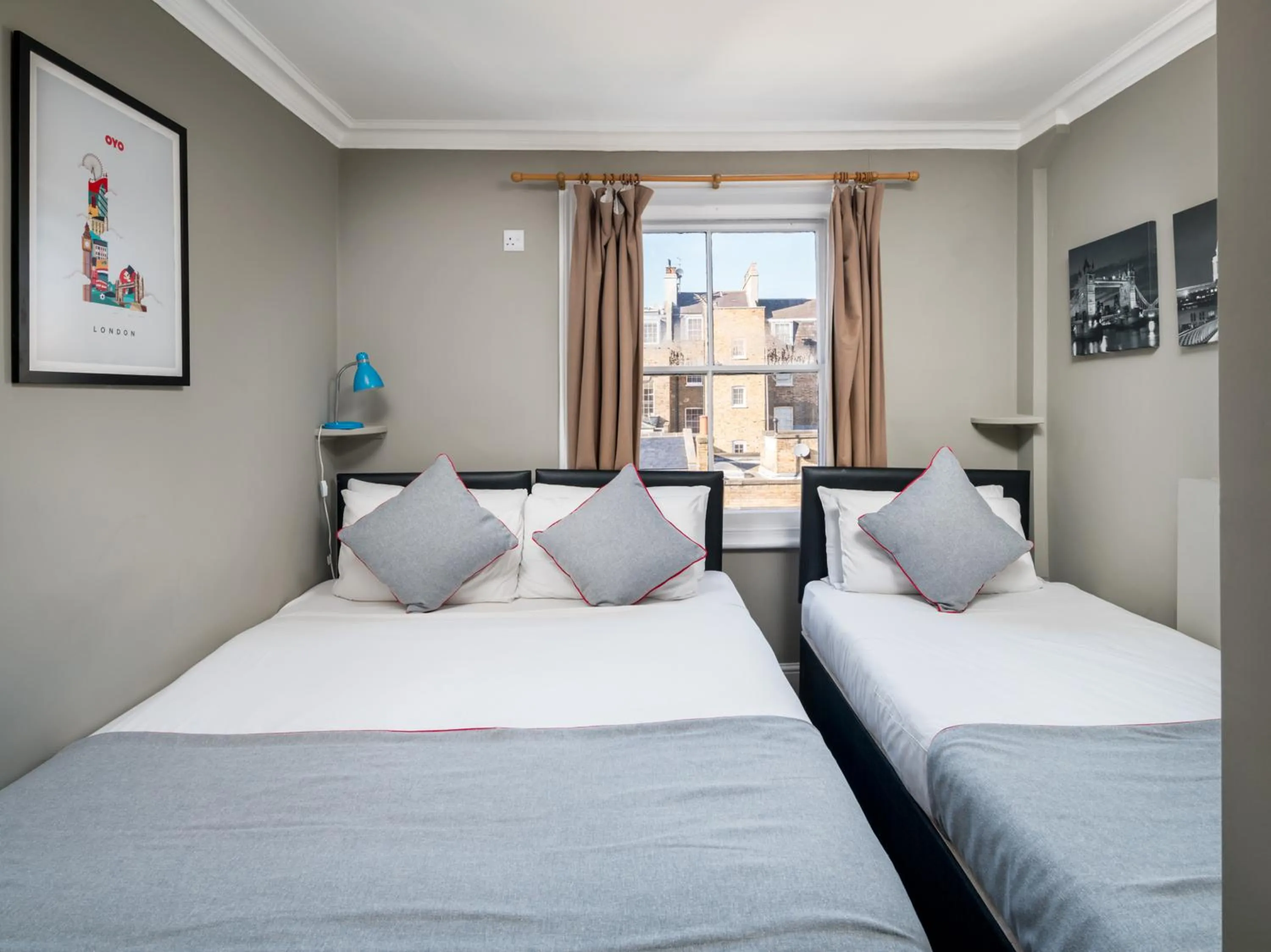 Bedroom in Belgravia Rooms Hotel